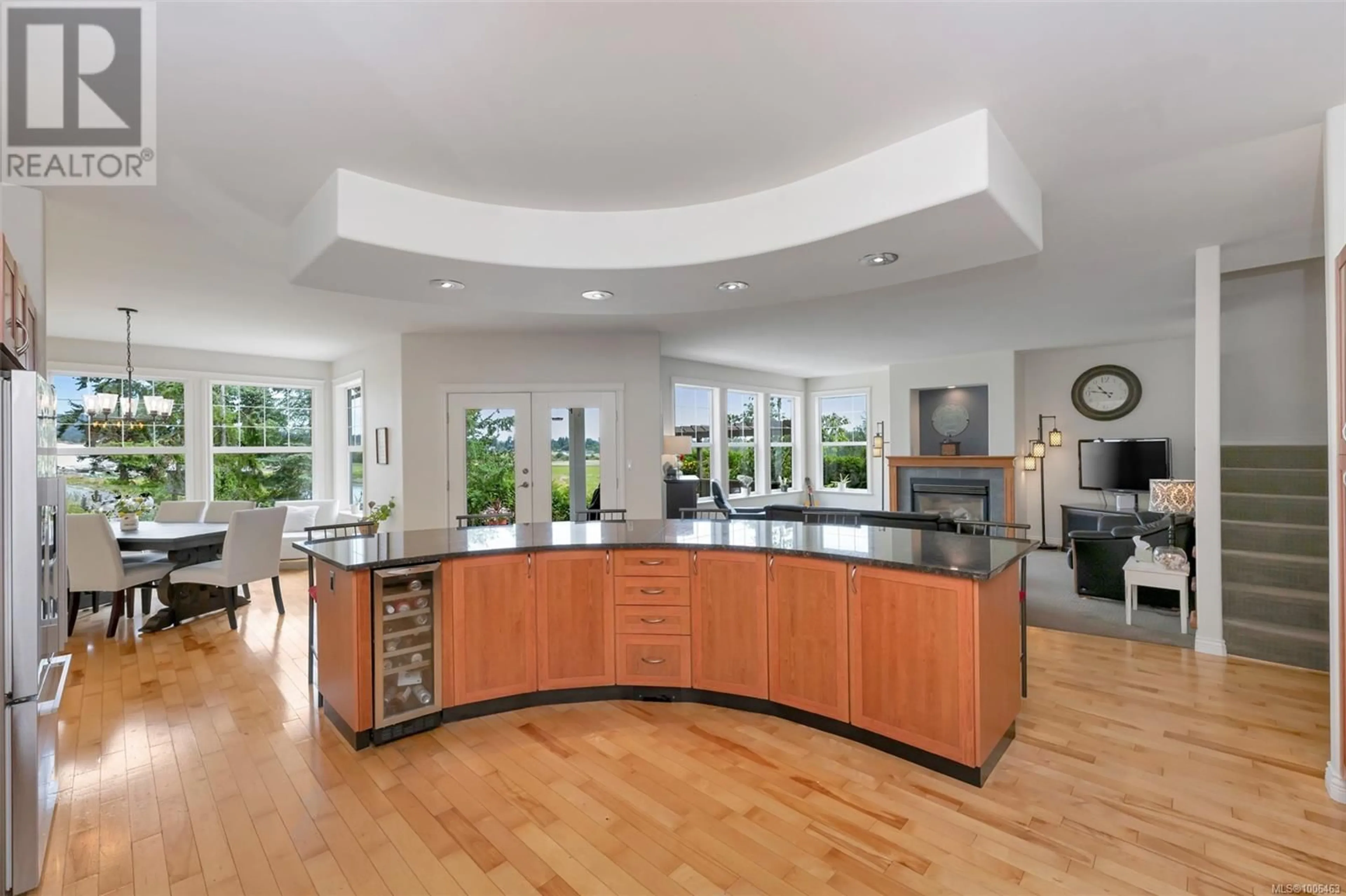 Open concept kitchen, unknown for 7376 RIDGEDOWN COURT, Central Saanich British Columbia V8M2H7
