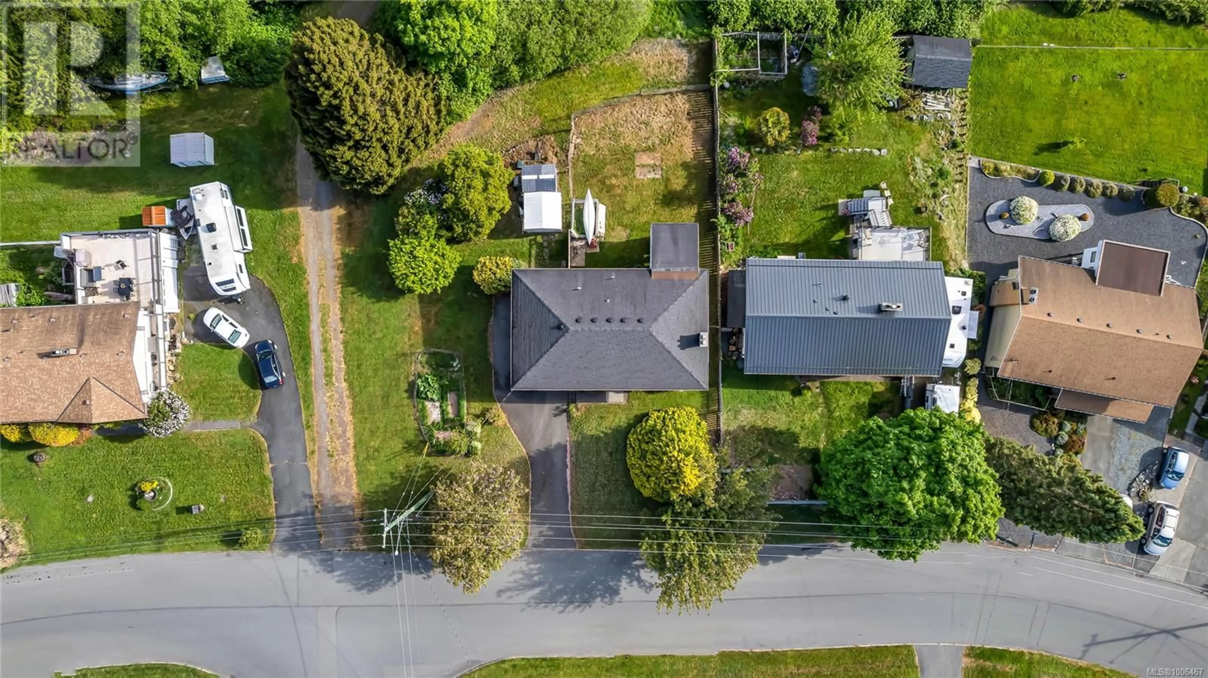 A pic from outside/outdoor area/front of a property/back of a property/a pic from drone, street for 242 PORTSMOUTH DRIVE, Colwood British Columbia V9C1R9