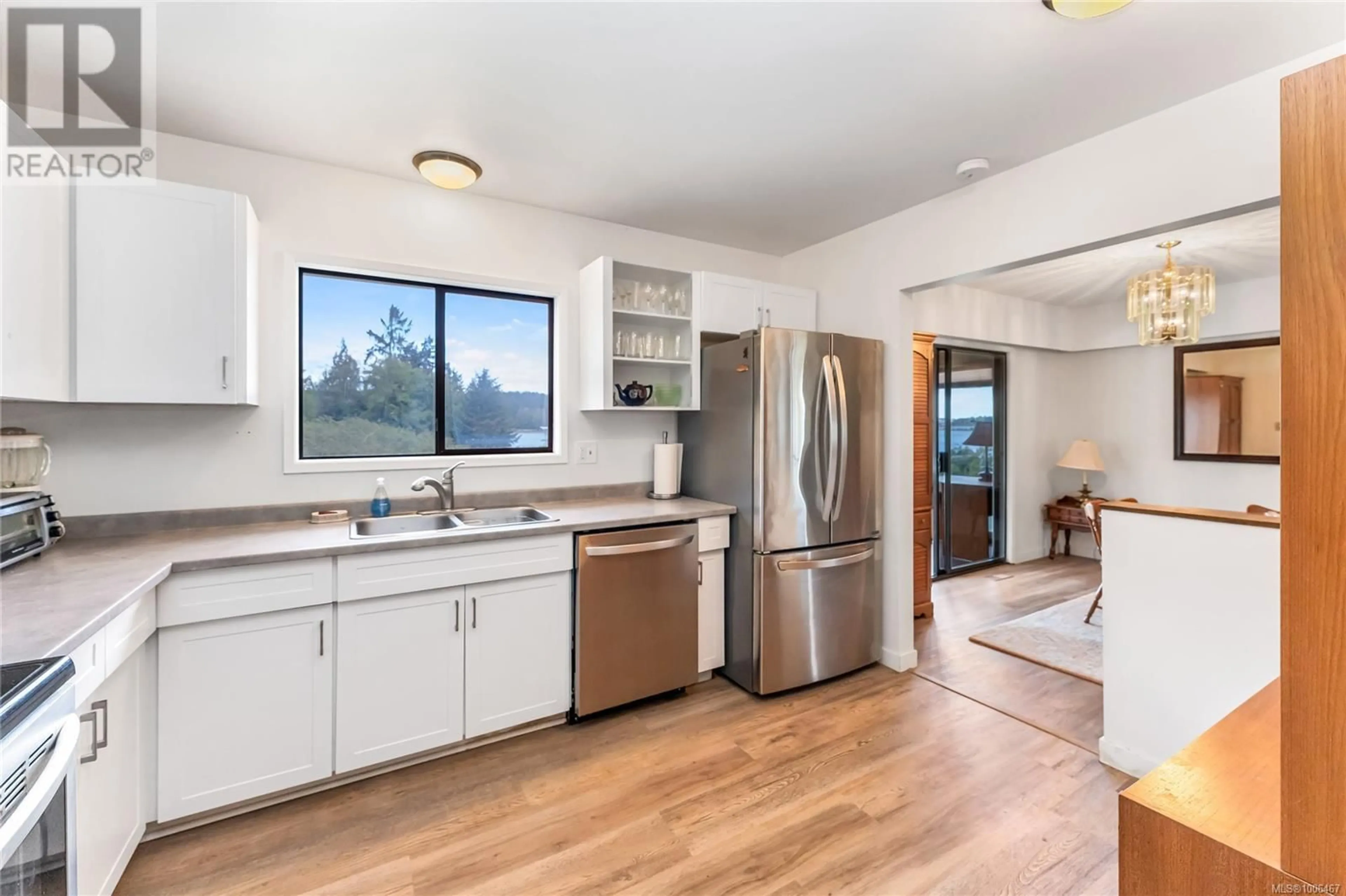 Open concept kitchen, unknown for 242 PORTSMOUTH DRIVE, Colwood British Columbia V9C1R9