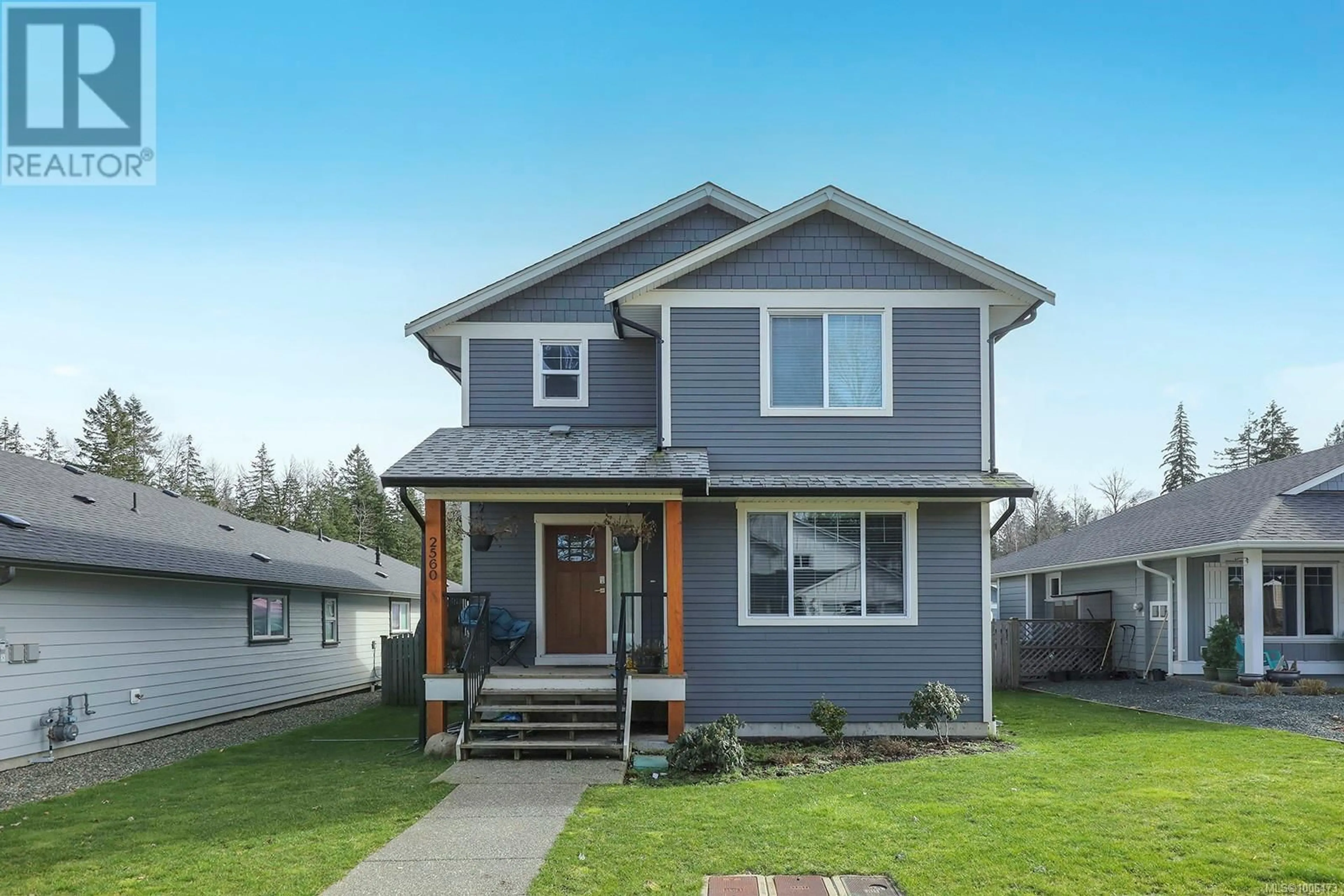 Home with vinyl exterior material, street for 2560 STEELE CRESCENT, Courtenay British Columbia V9N0C3