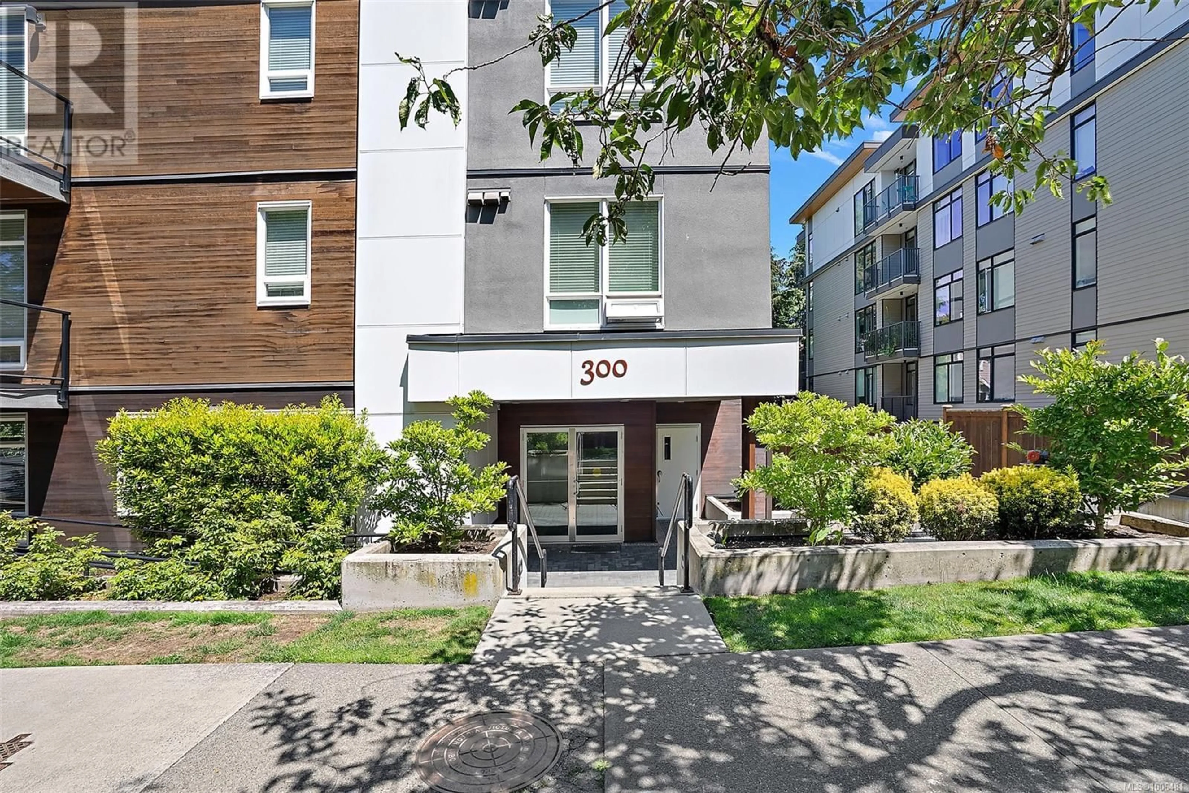Patio, street for 101 - 300 MICHIGAN STREET, Victoria British Columbia V8V1R5