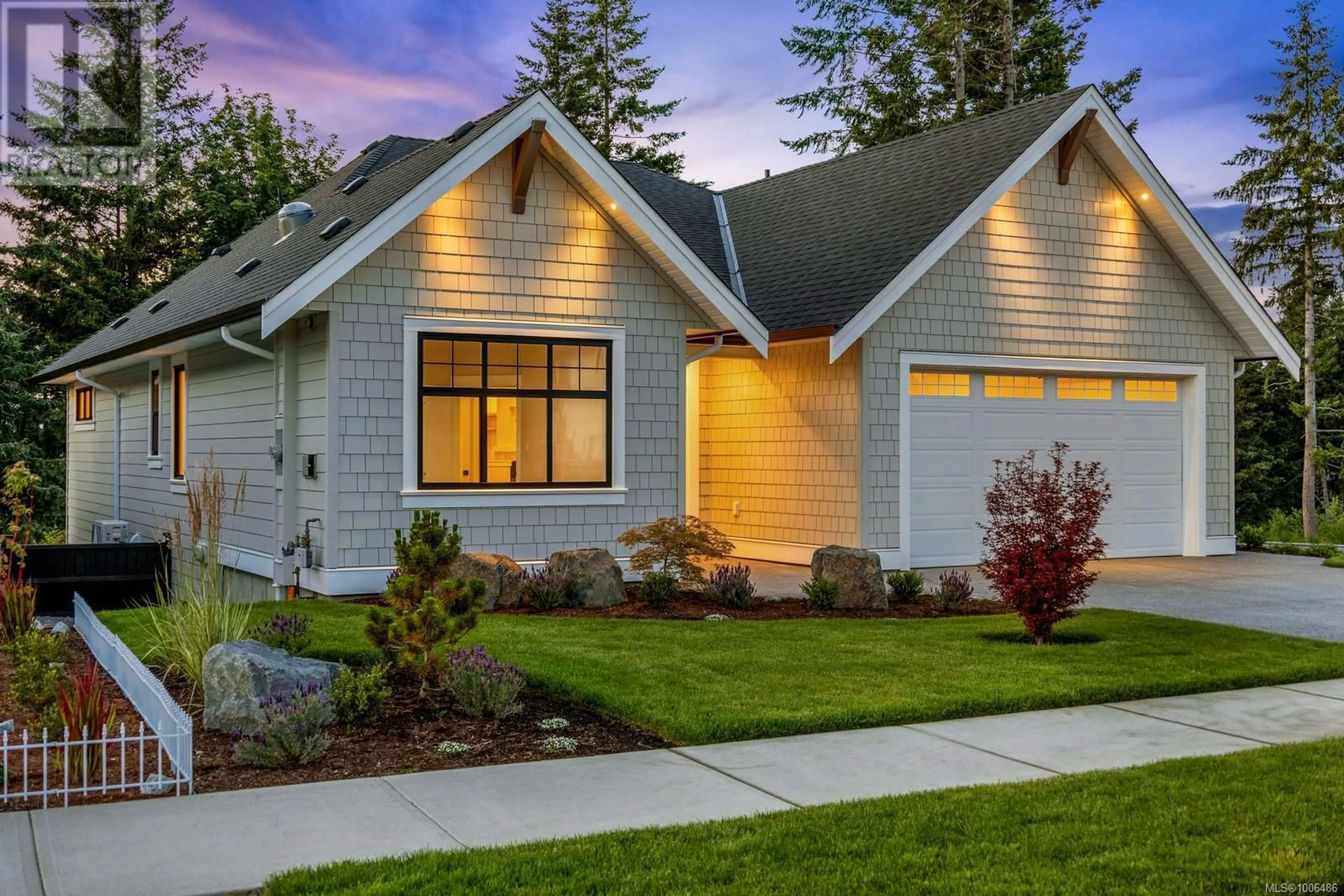 Home with vinyl exterior material, street for 1634 CROWN ISLE BOULEVARD, Courtenay British Columbia V9N9X5