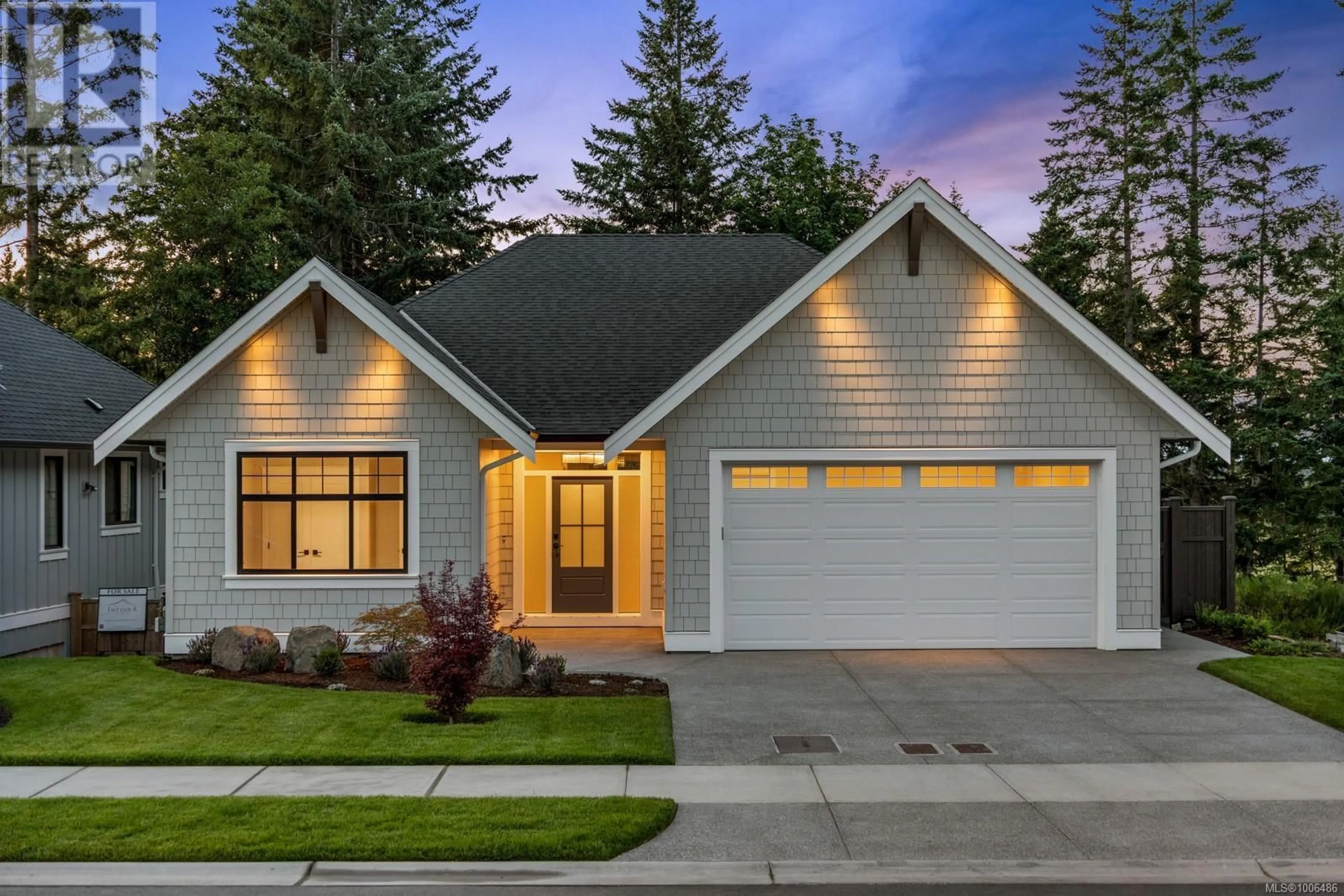 Home with vinyl exterior material, street for 1634 CROWN ISLE BOULEVARD, Courtenay British Columbia V9N9X5