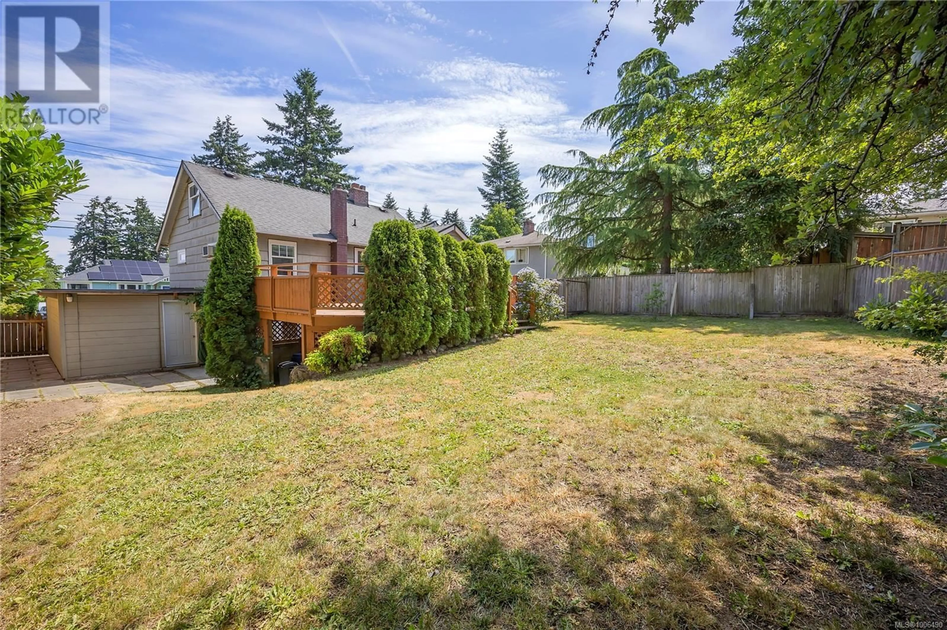 Patio, street for 881 MILLSTONE AVENUE, Nanaimo British Columbia V9S5B4