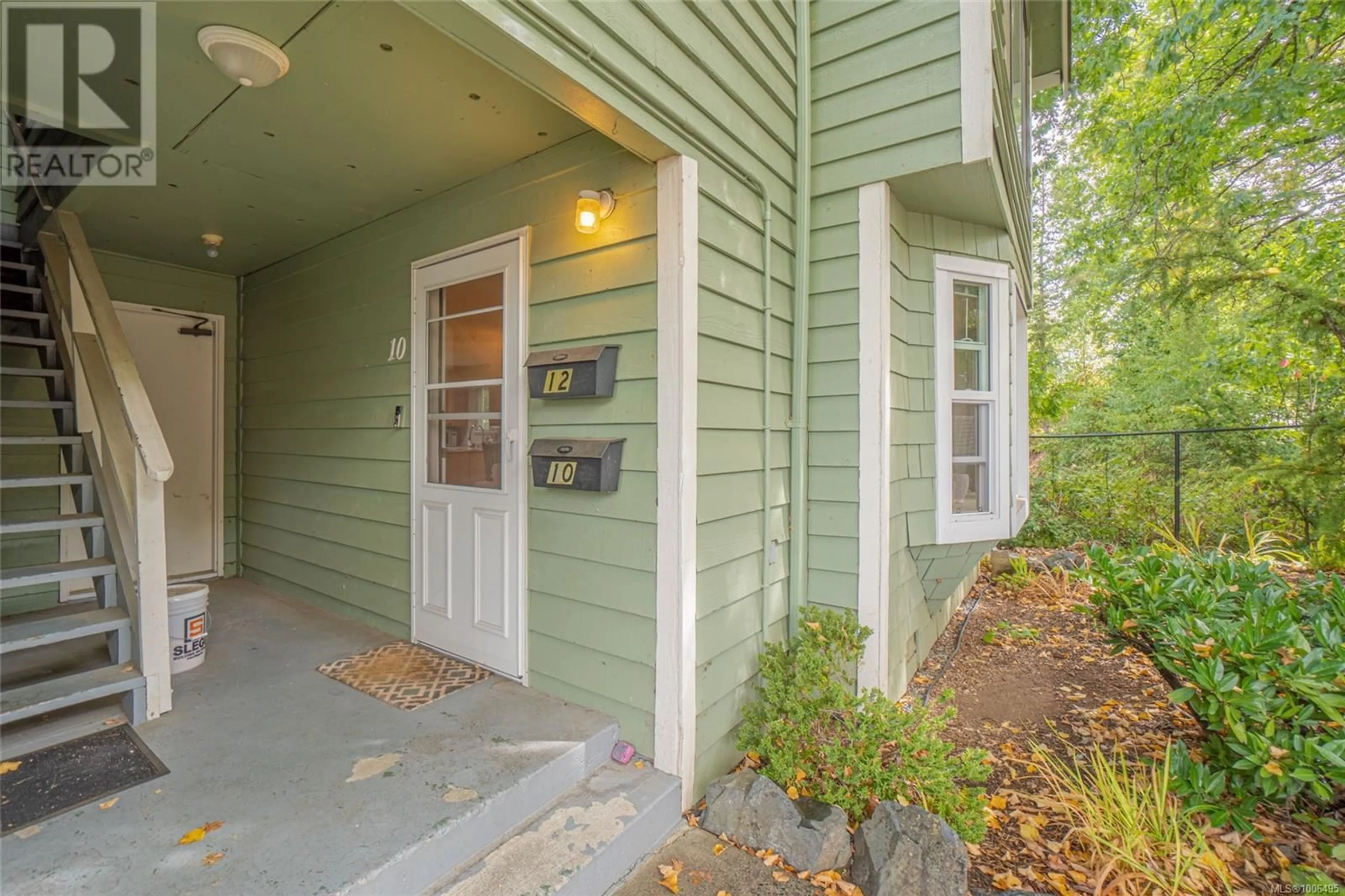 Indoor entryway for 10 - 1600 MOREY ROAD, Nanaimo British Columbia V9S1J7