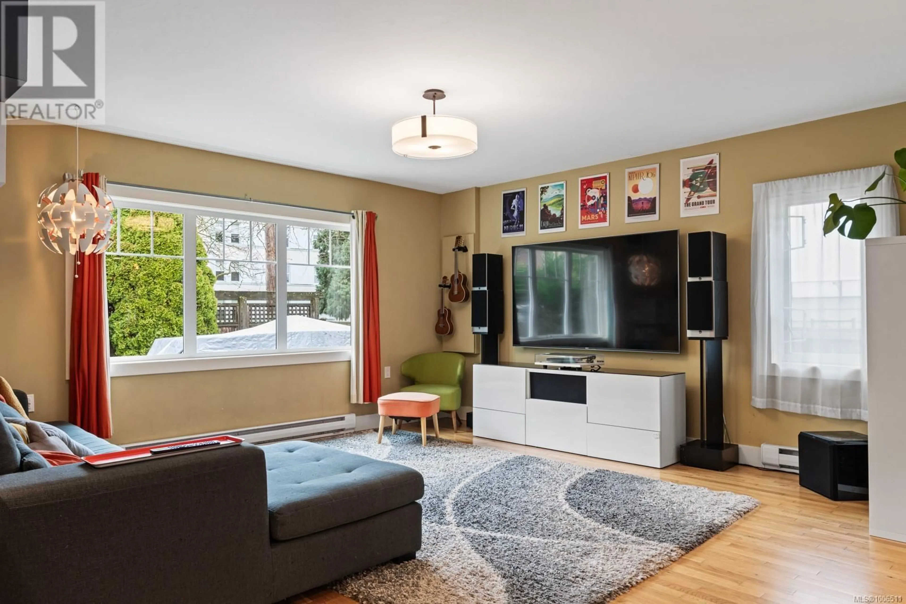 Living room with furniture, unknown for 2306 RICHMOND ROAD, Victoria British Columbia V8R4R8