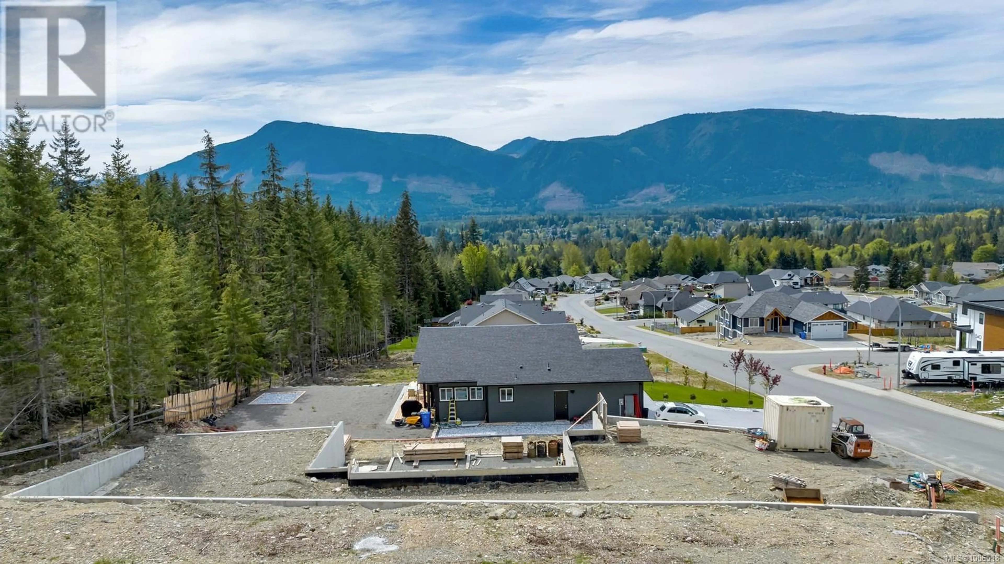 A pic from outside/outdoor area/front of a property/back of a property/a pic from drone, mountain view for 549 MOUNTAIN VIEW DRIVE, Lake Cowichan British Columbia V0R2G0