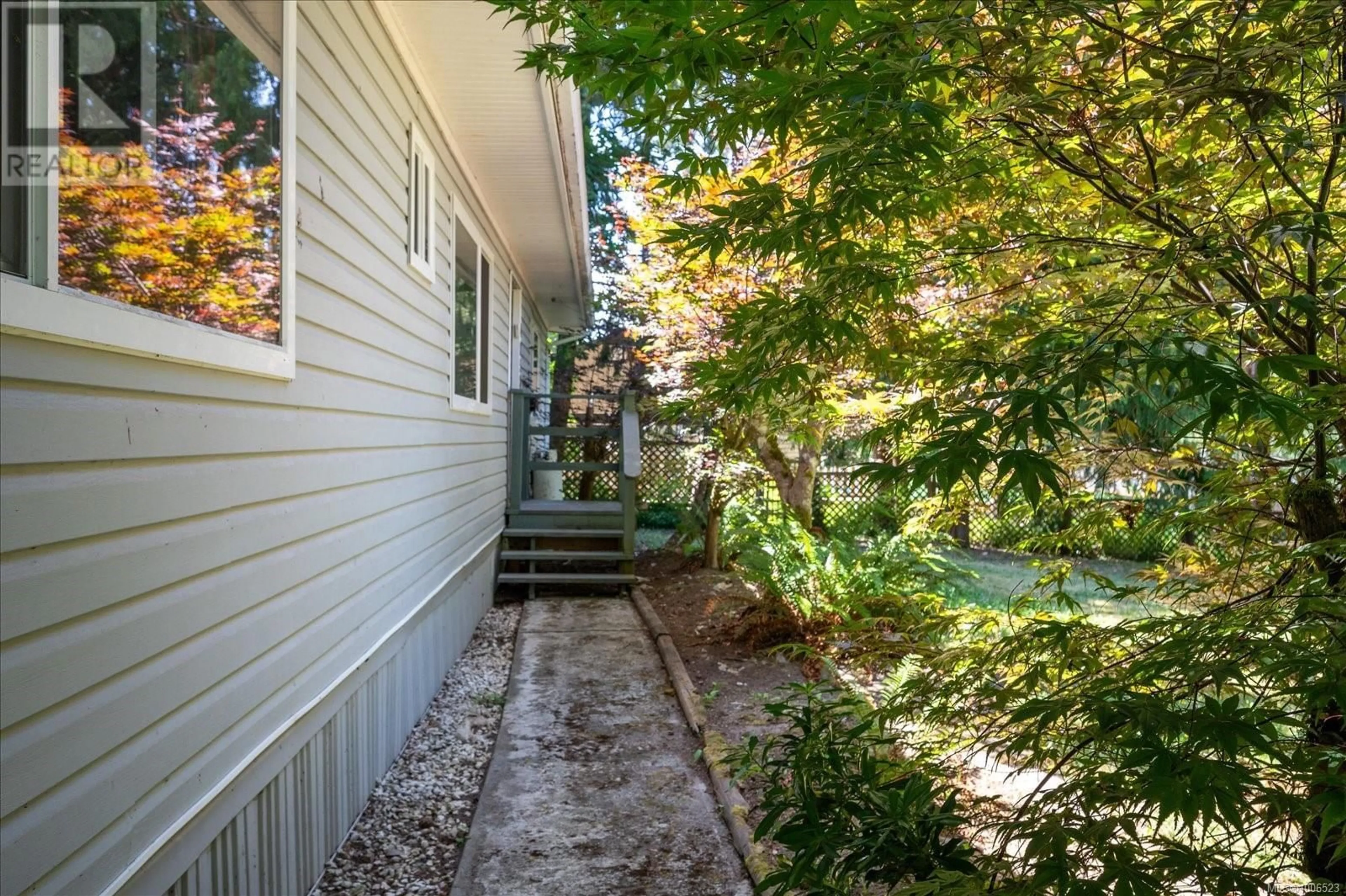 Patio, street for 4858 HOMESTEAD WAY, Ladysmith British Columbia V9G1H1