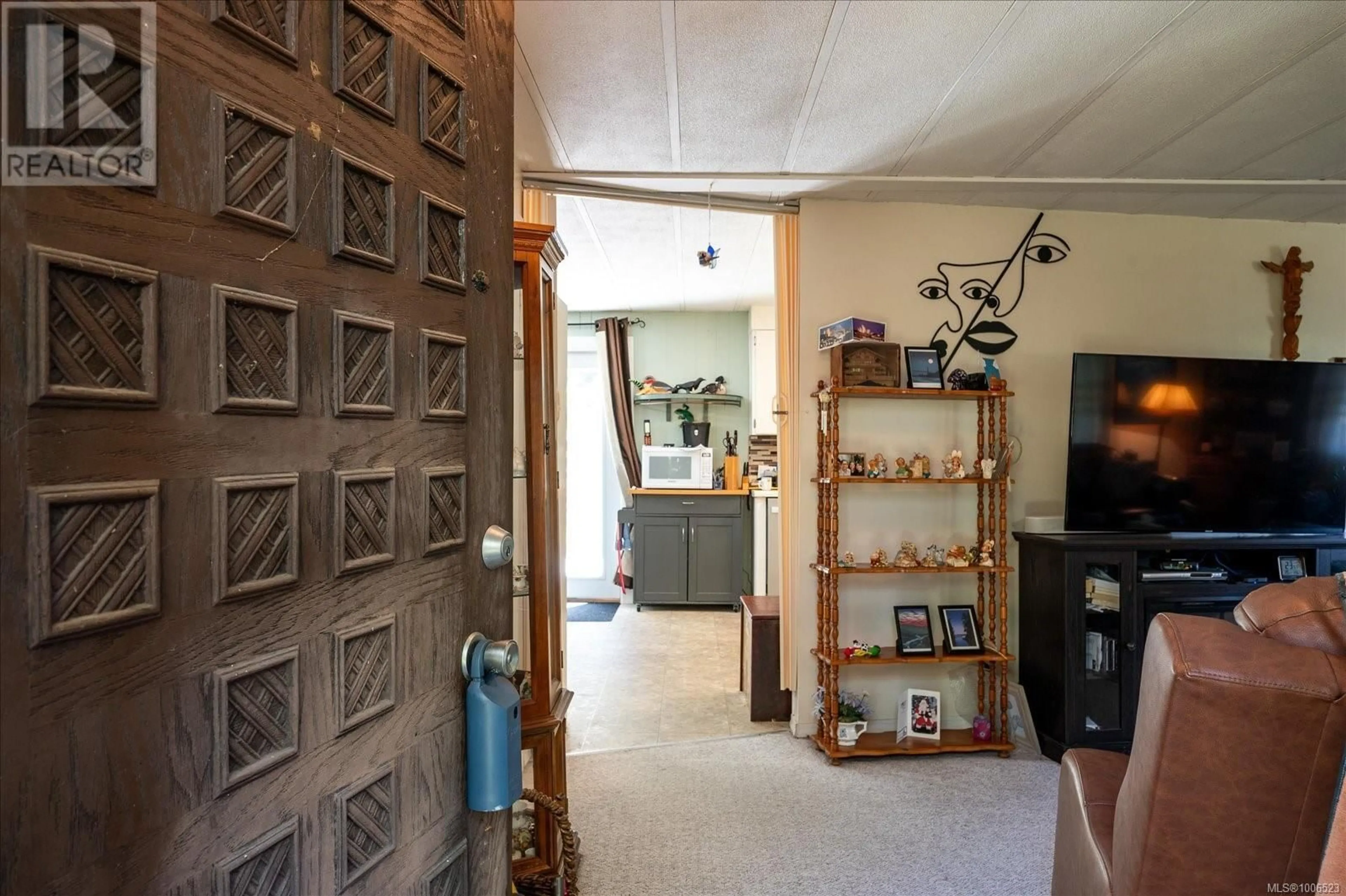 Indoor foyer for 4858 HOMESTEAD WAY, Ladysmith British Columbia V9G1H1
