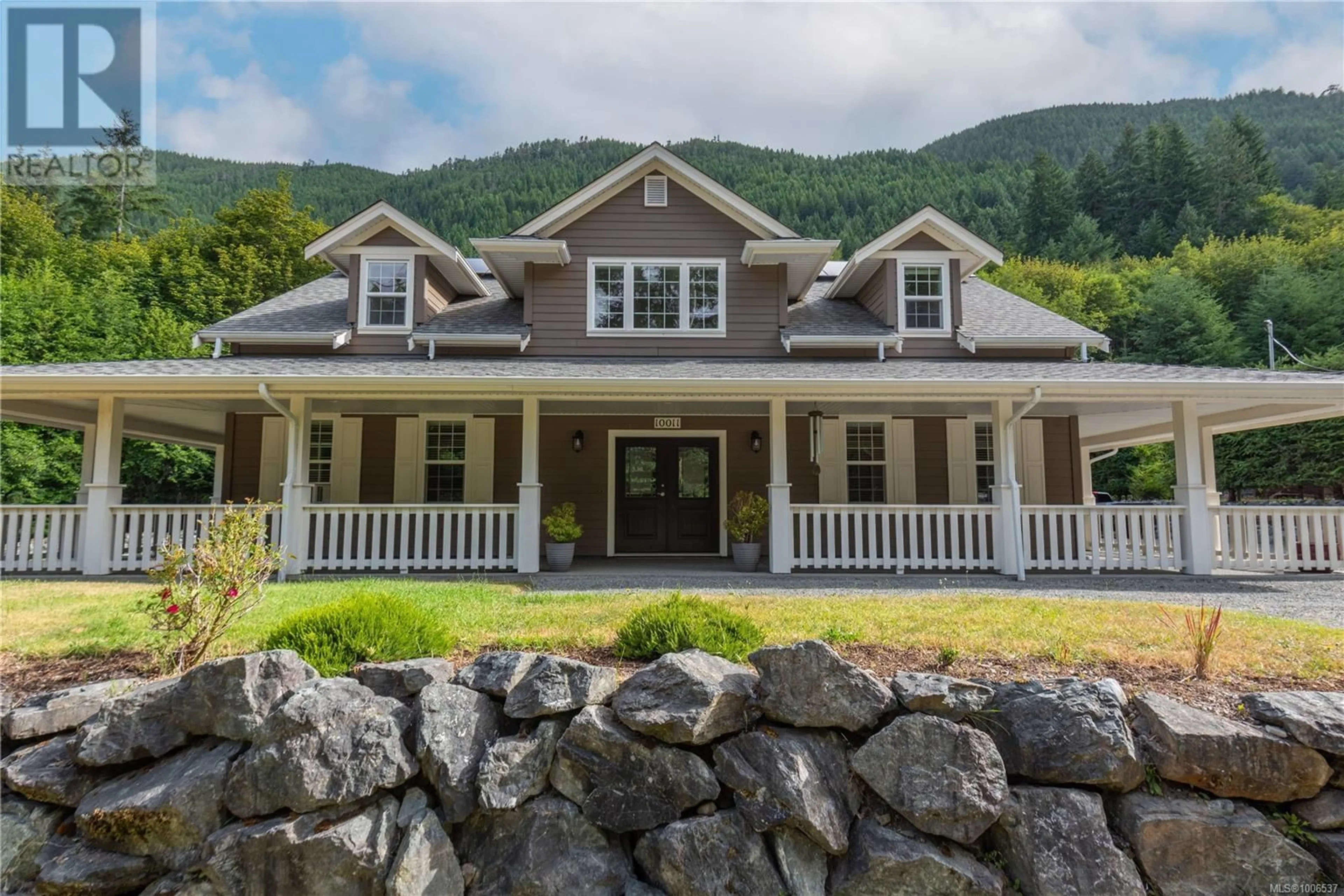 Home with vinyl exterior material, mountain view for 10011 YOUBOU ROAD, Youbou British Columbia V0R3E1