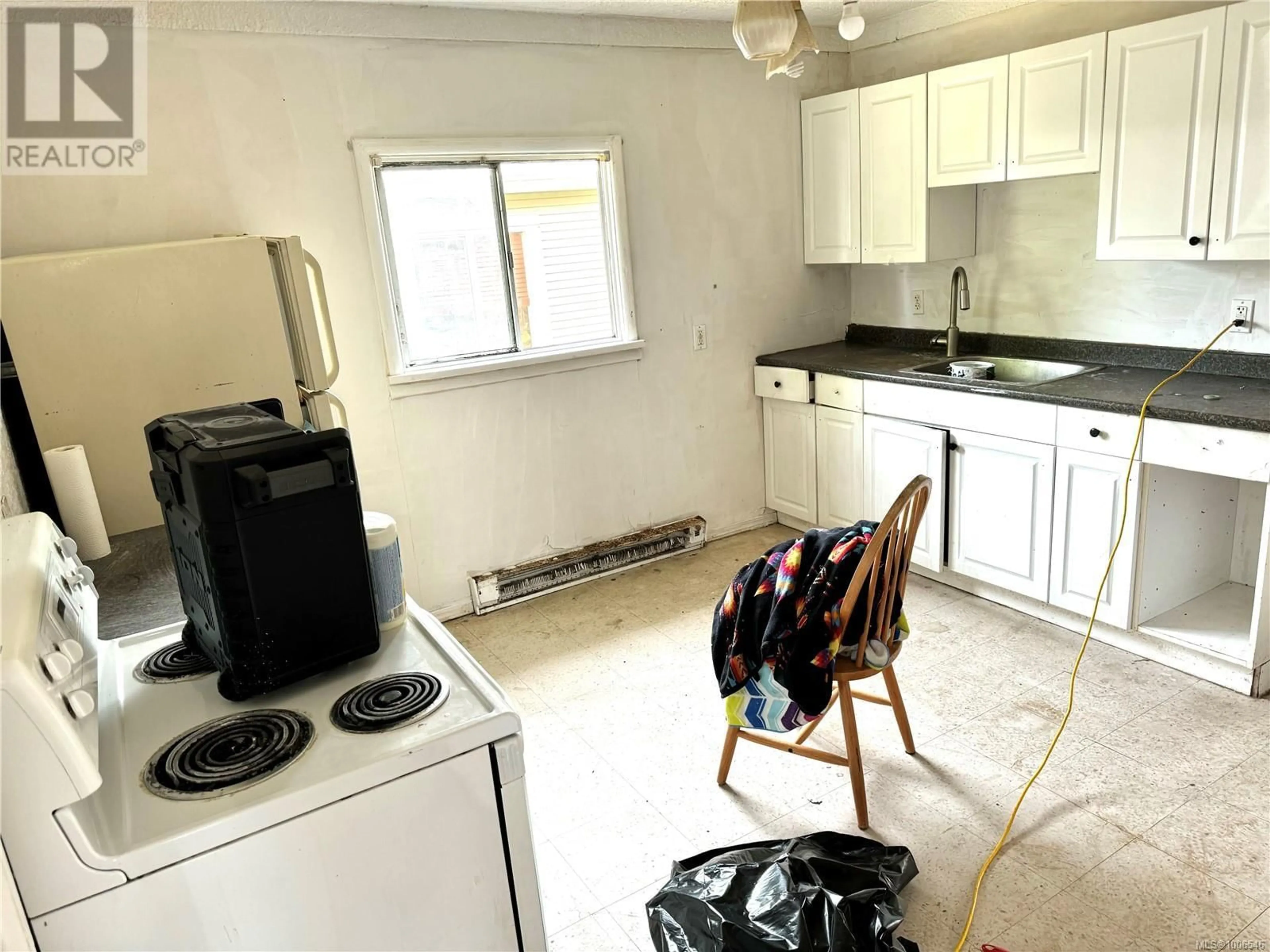 Standard kitchen, unknown for 4835 GERTRUDE STREET, Port Alberni British Columbia V9Y6K6