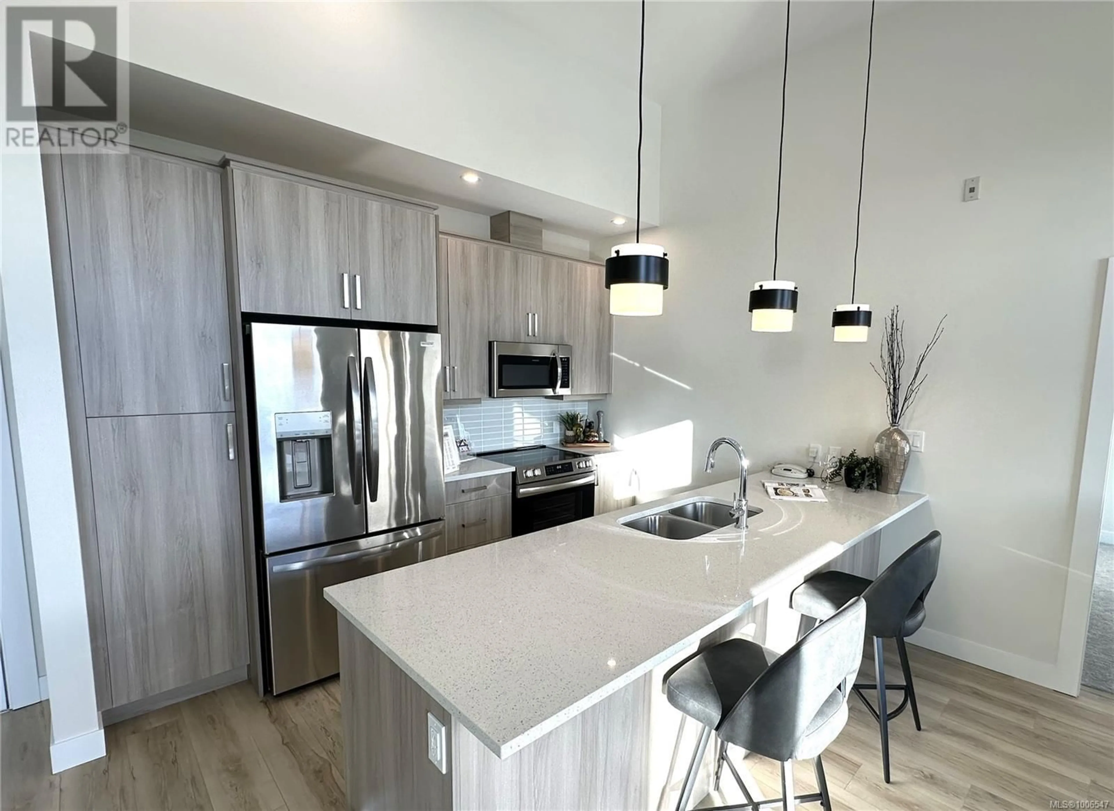 Contemporary kitchen, unknown for 502 - 918 JENKINS AVENUE, Langford British Columbia V9B2N7