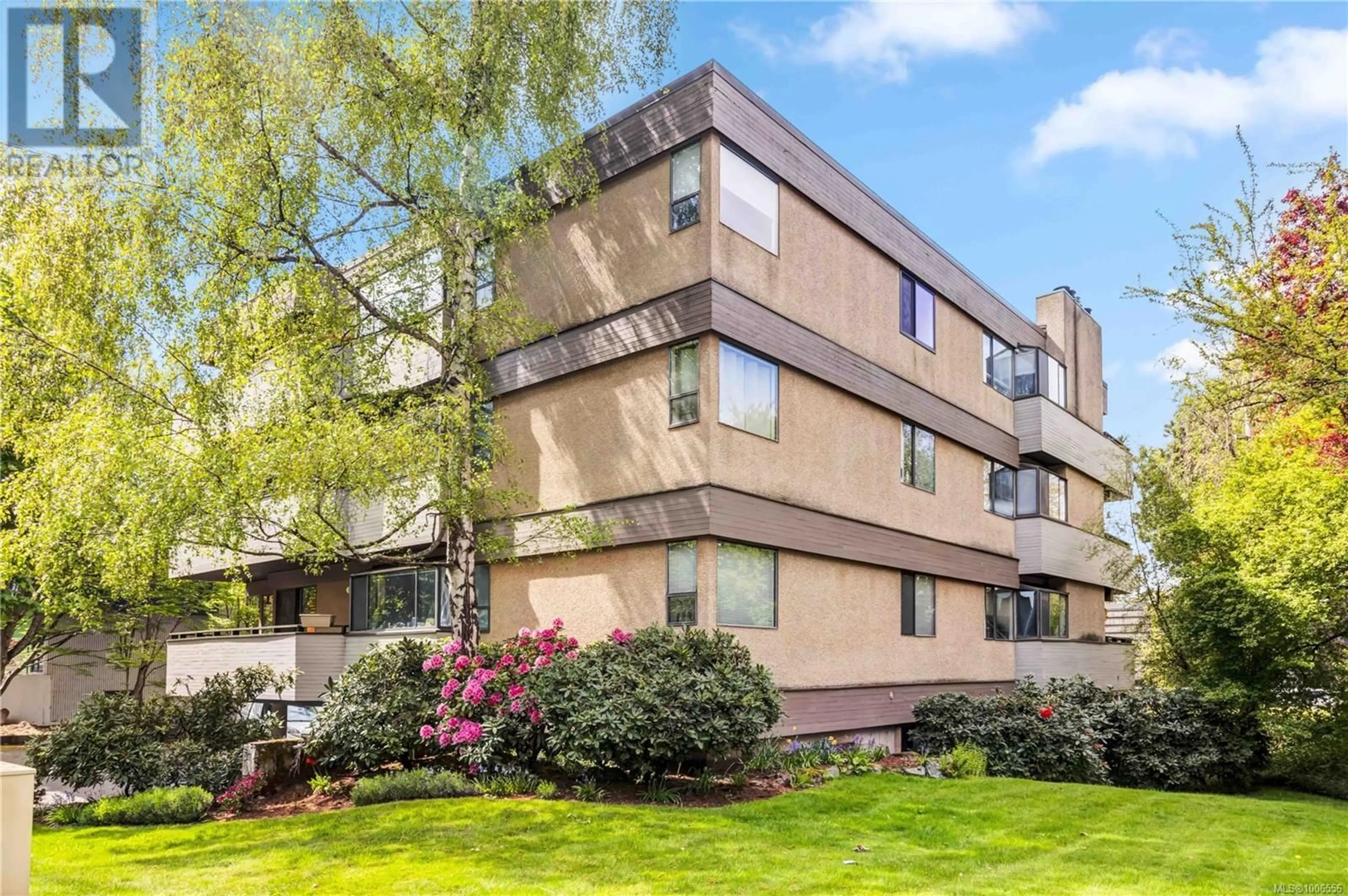 Unknown for 302 - 3274 GLASGOW AVENUE, Saanich British Columbia V8X1M2