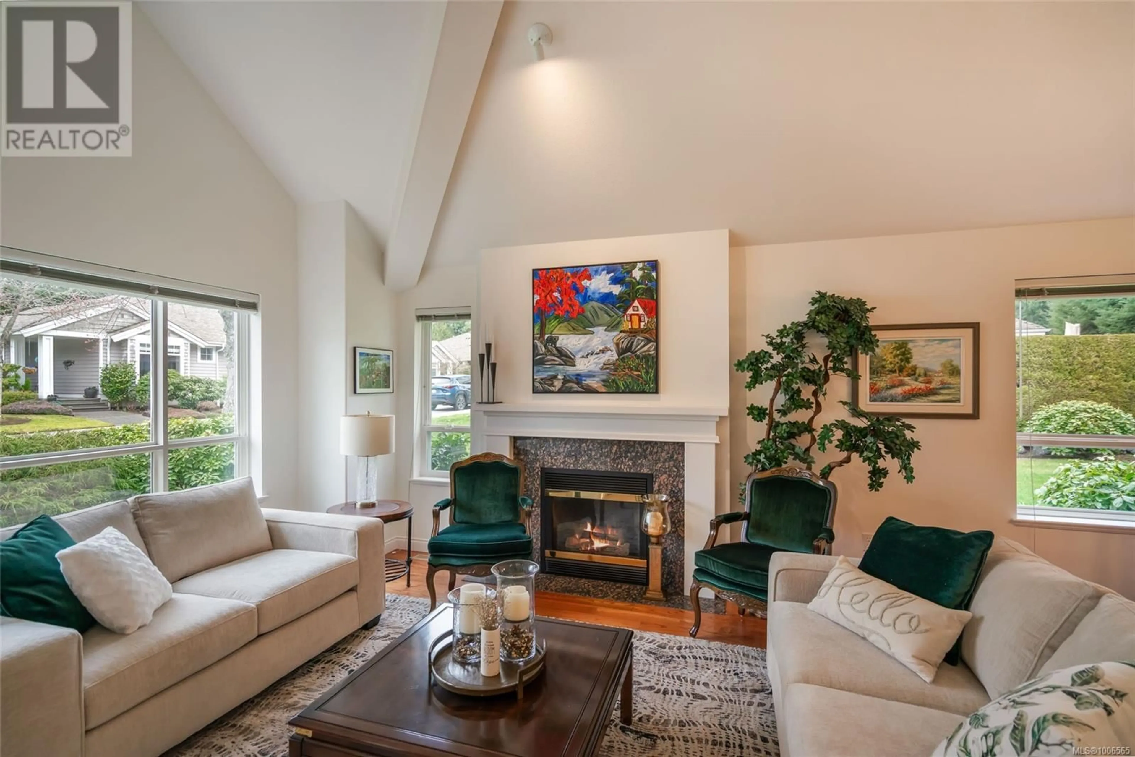 Living room with furniture, unknown for 1255 GABRIOLA DRIVE, Parksville British Columbia V9P2T5