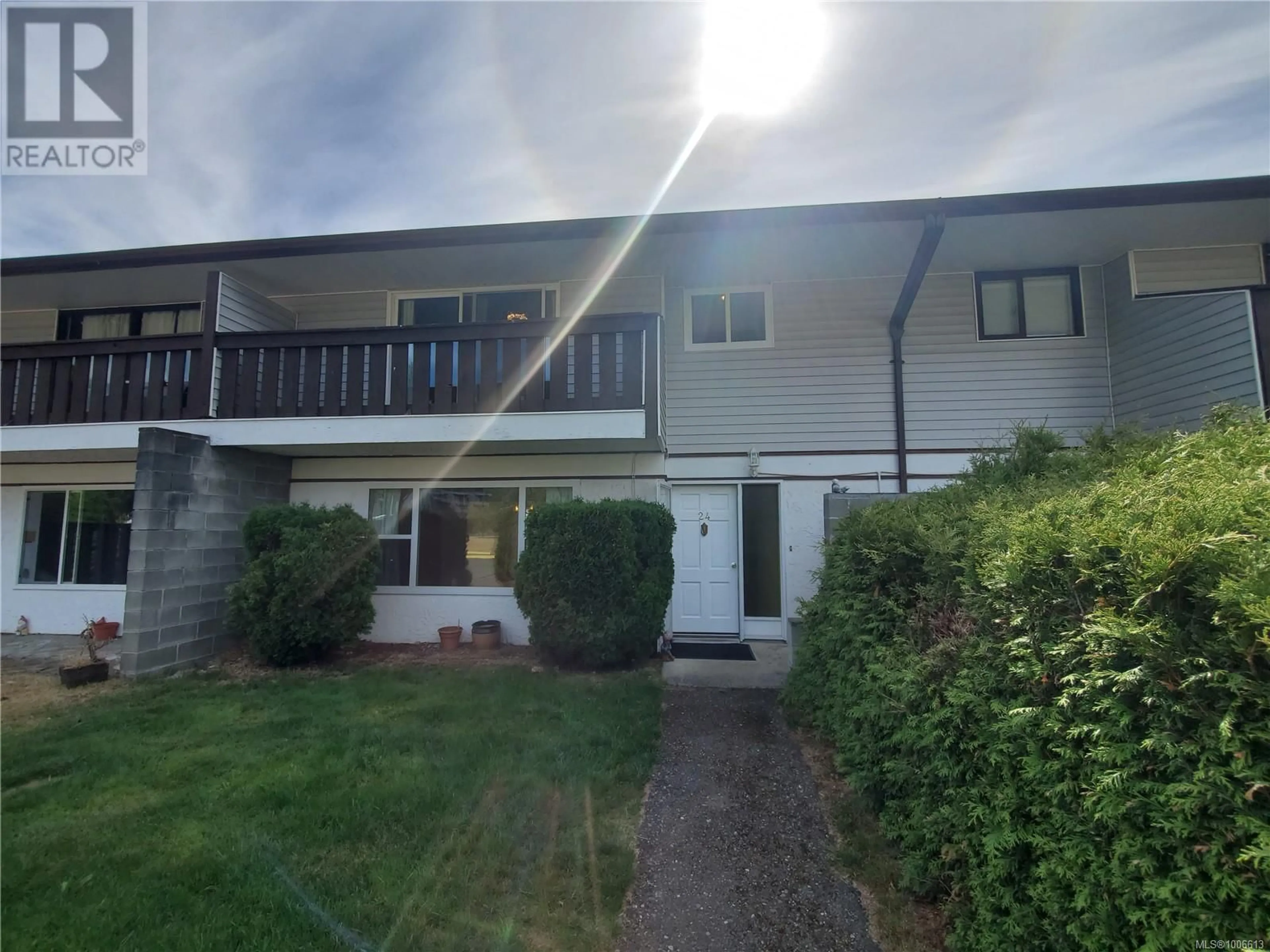 A pic from outside/outdoor area/front of a property/back of a property/a pic from drone, unknown for 24 - 500 MUCHALAT PLACE, Gold River British Columbia V0P1G0
