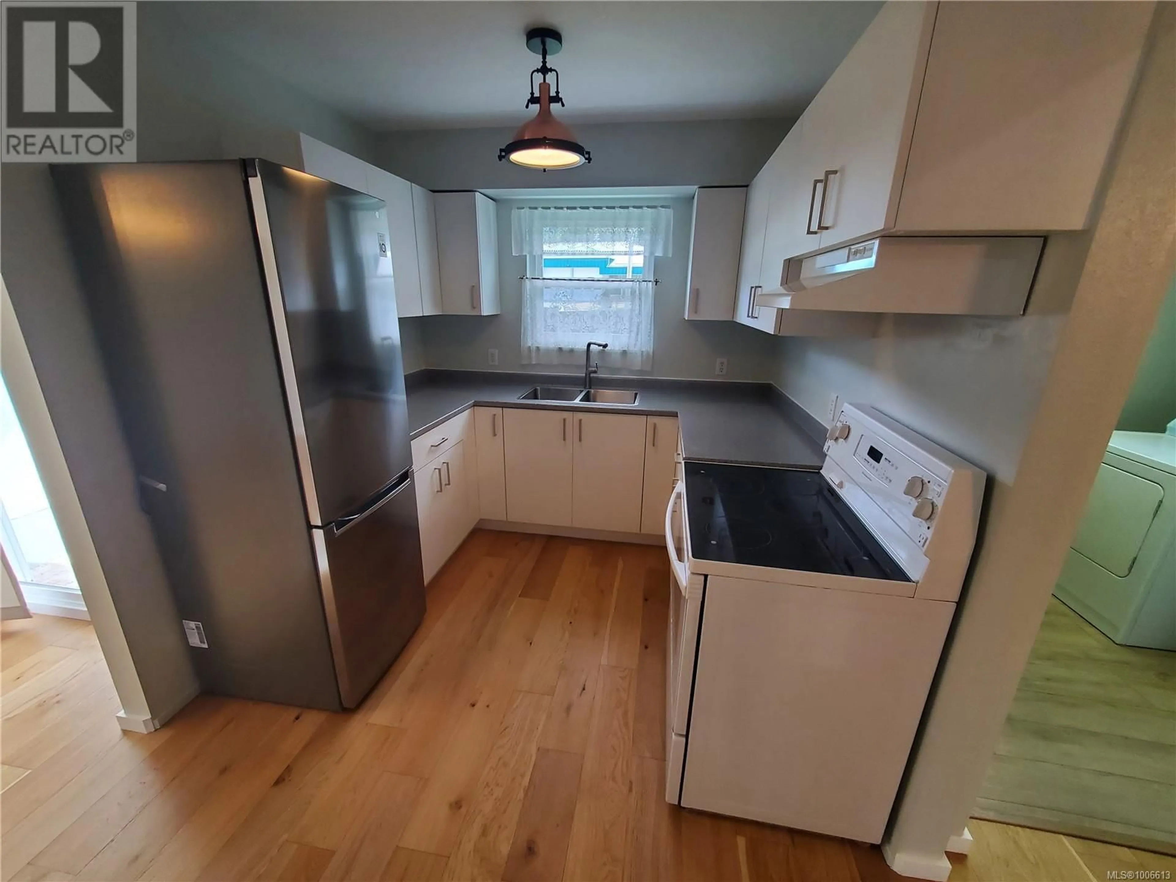 Standard kitchen, unknown for 24 - 500 MUCHALAT PLACE, Gold River British Columbia V0P1G0
