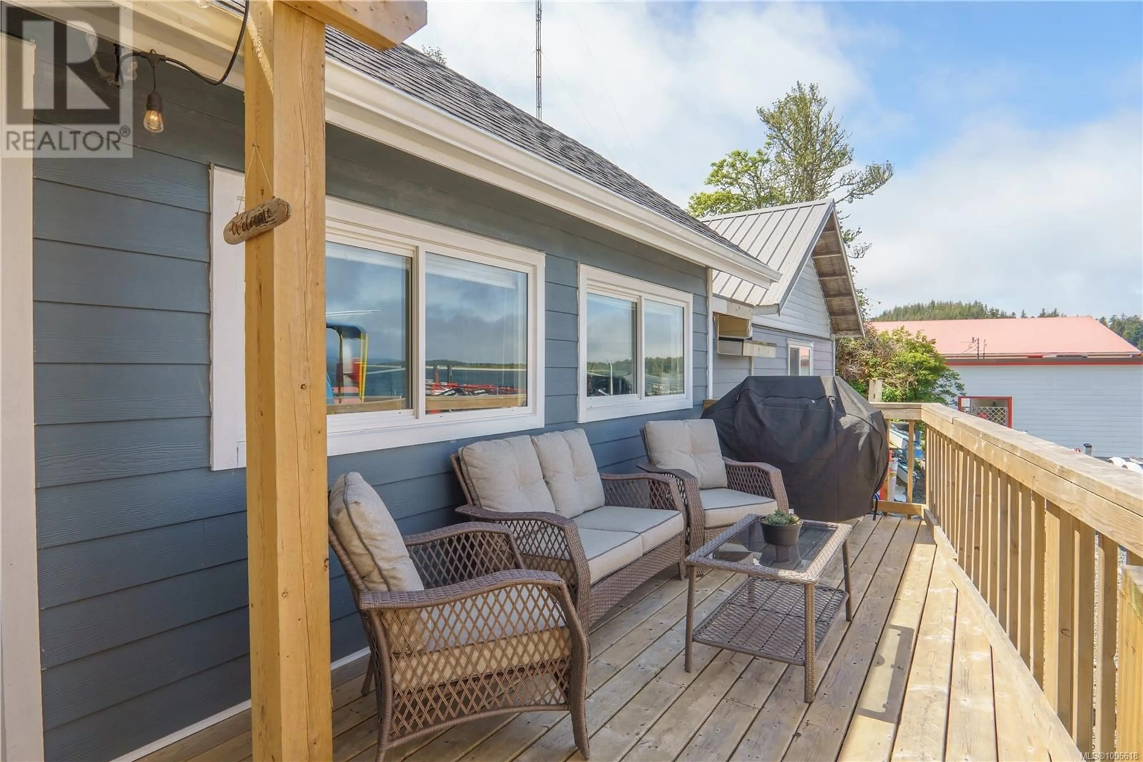 Patio, water/lake/river/ocean view for 332 MAIN STREET, Tofino British Columbia V0R2Z0