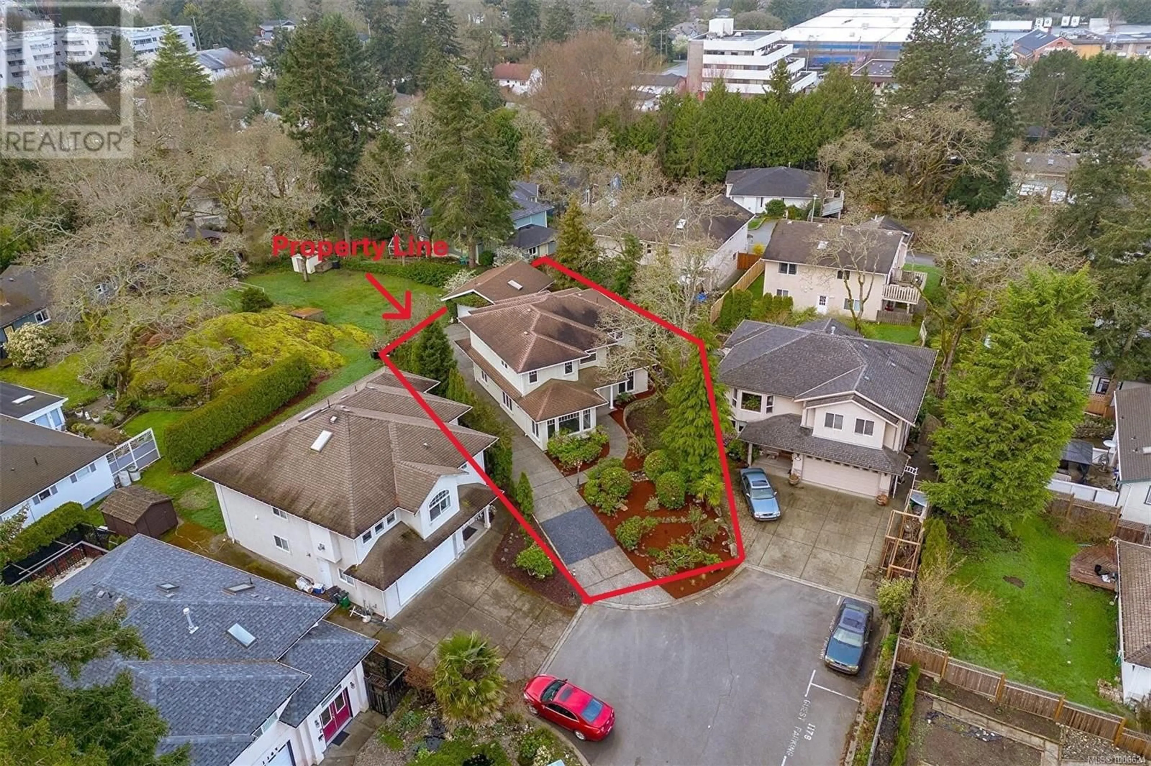A pic from outside/outdoor area/front of a property/back of a property/a pic from drone, street for 1179 GAIT LANE, Saanich British Columbia V8P5T6