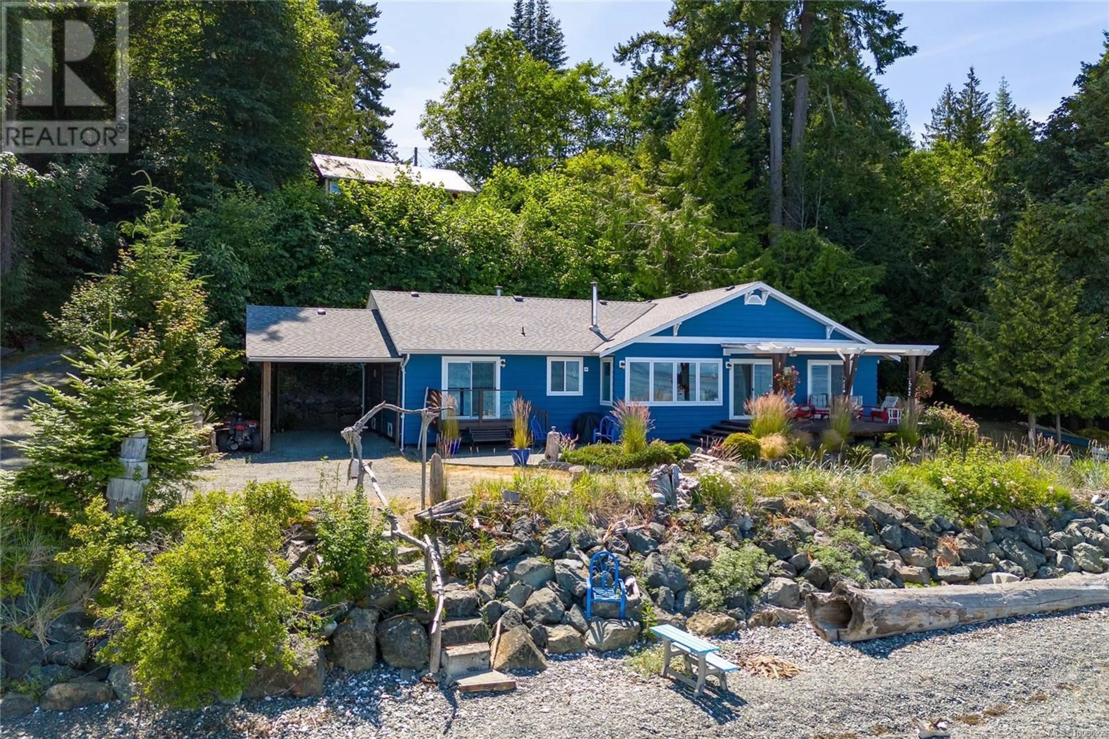 A pic from outside/outdoor area/front of a property/back of a property/a pic from drone, unknown for 6655 ISLAND HIGHWAY WEST, Bowser British Columbia V0R1G0
