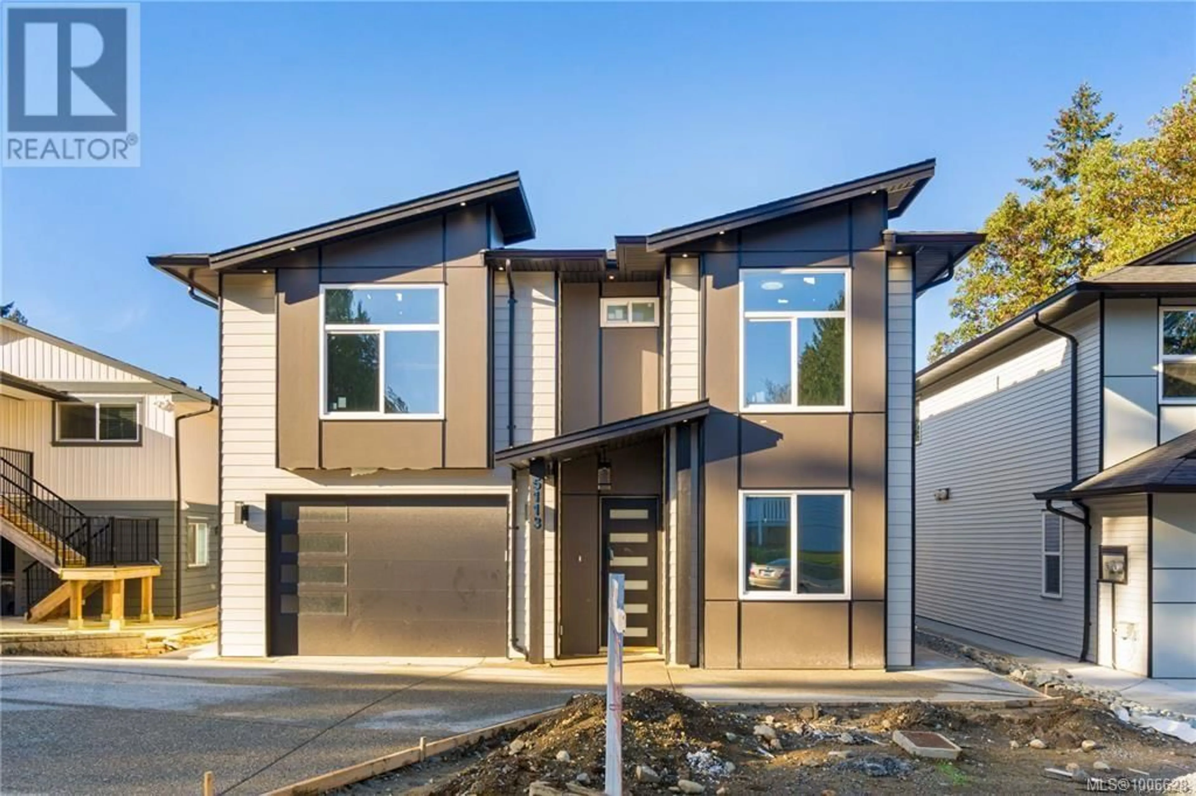 Home with vinyl exterior material, street for 5113 WILLIAMSON ROAD, Nanaimo British Columbia V9T5B5