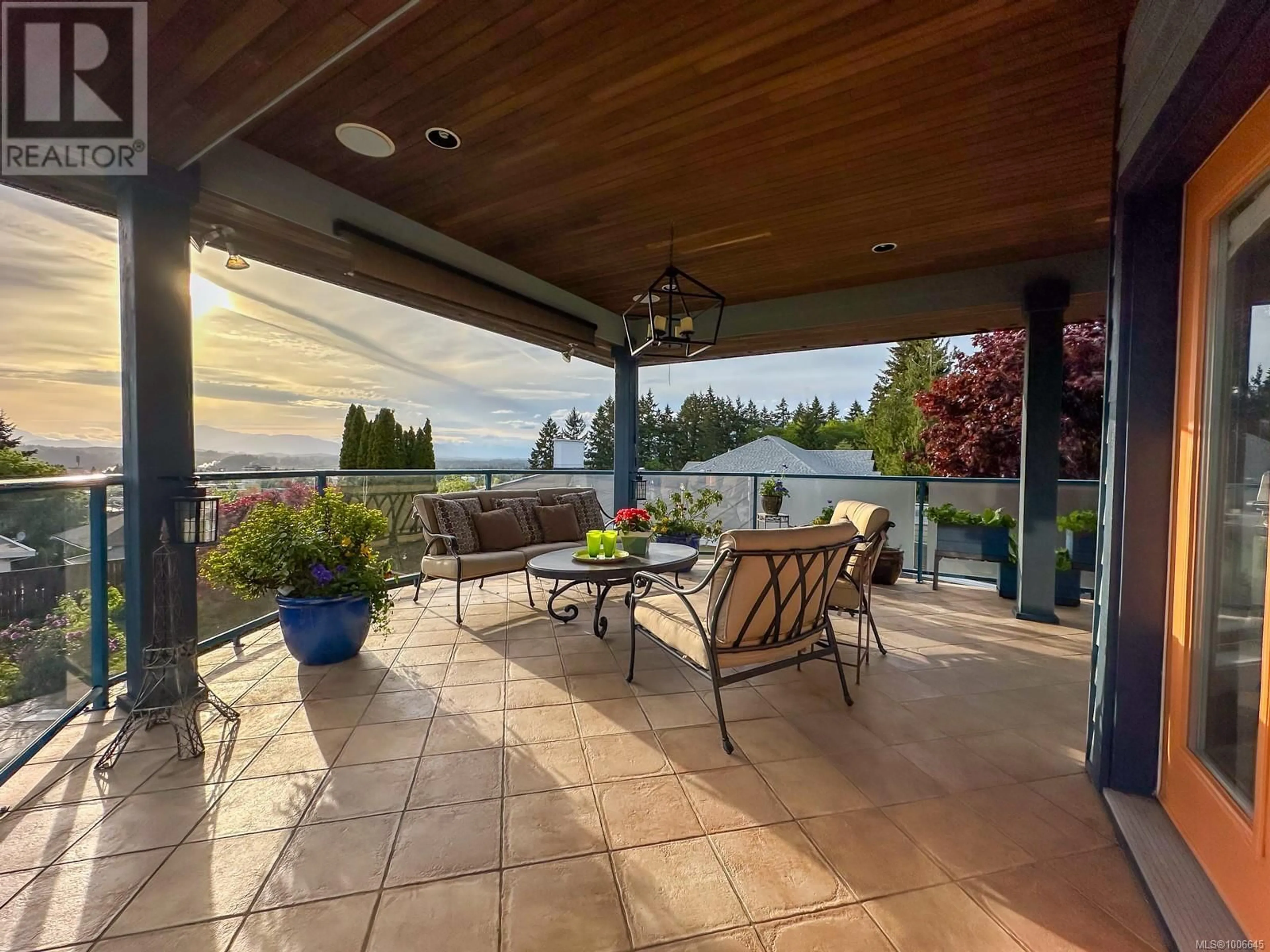 Patio, water/lake/river/ocean view for 3748 MEARES DRIVE, Port Alberni British Columbia V9Y5H5