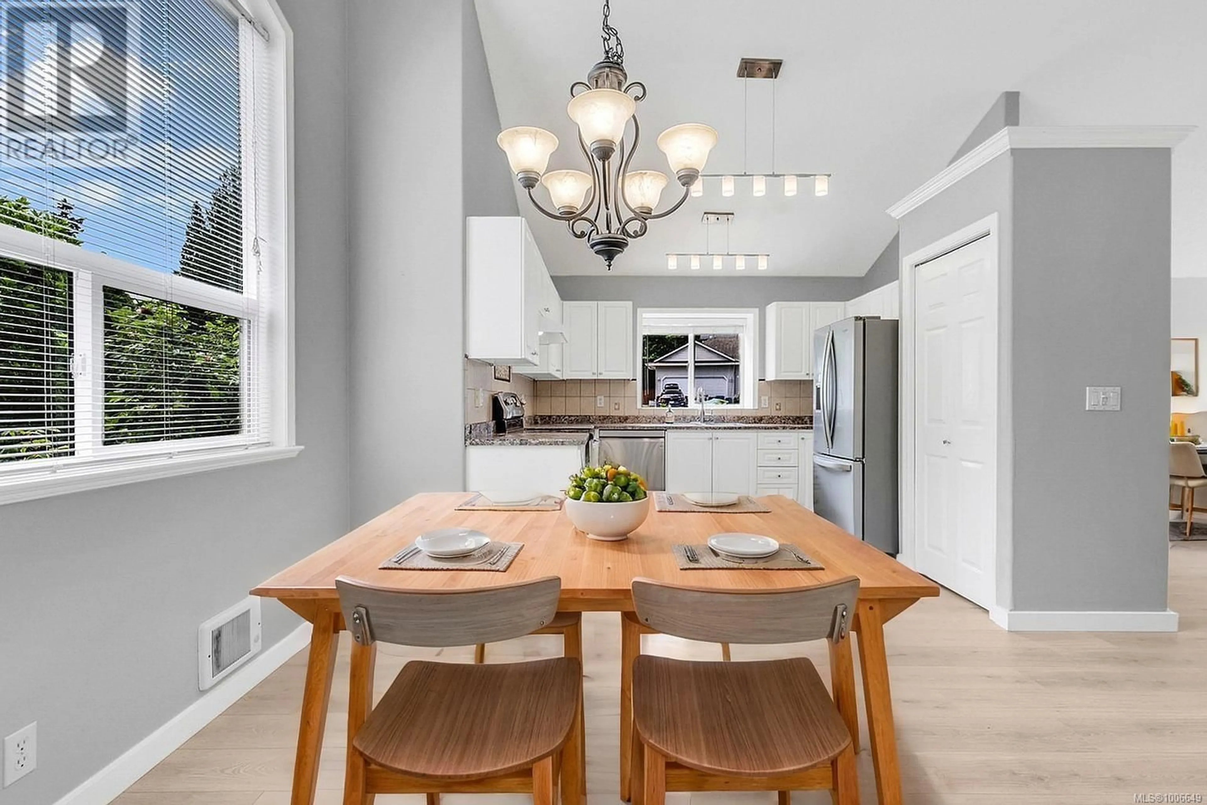 Open concept kitchen, unknown for 818 GLENGARRY CRESCENT, Nanaimo British Columbia V9R6P3