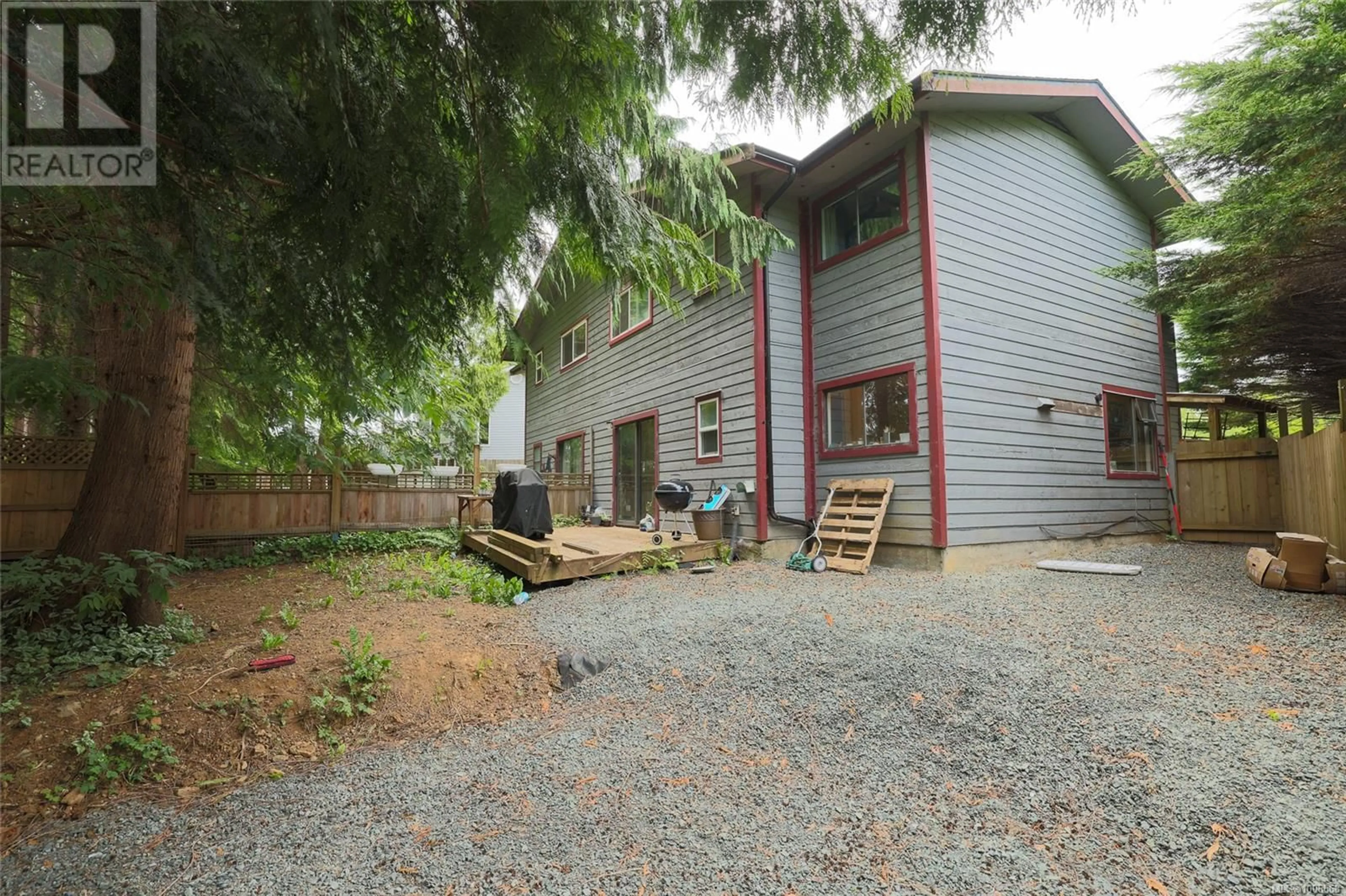 Patio, street for 7145A HIGHLAND DRIVE, Port Hardy British Columbia V0N2P0