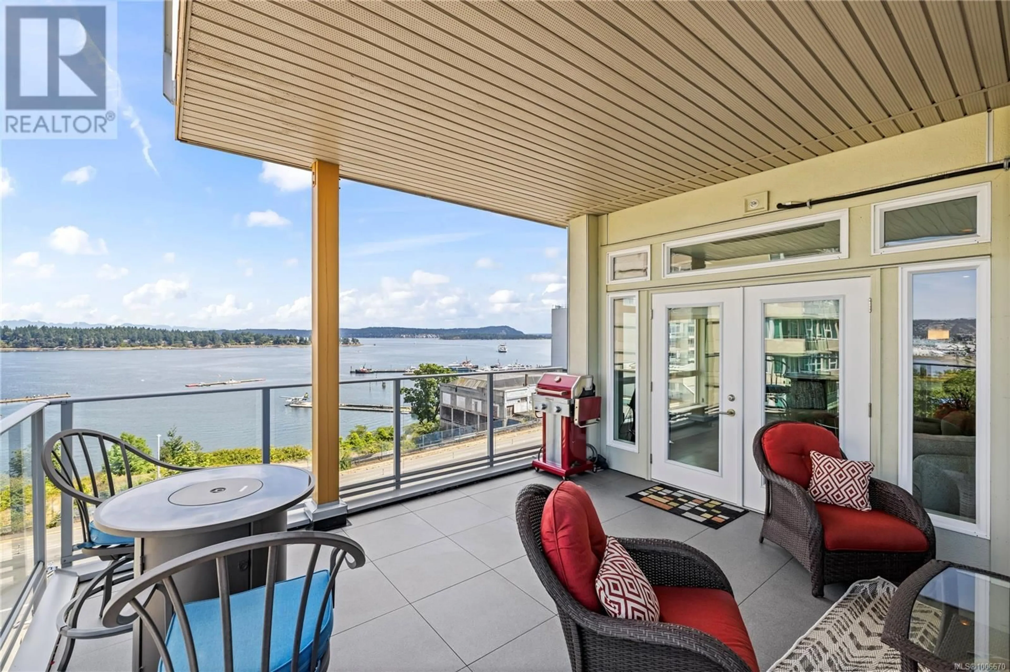 Patio, water/lake/river/ocean view for 404 - 10 CHAPEL STREET, Nanaimo British Columbia V9R5H2