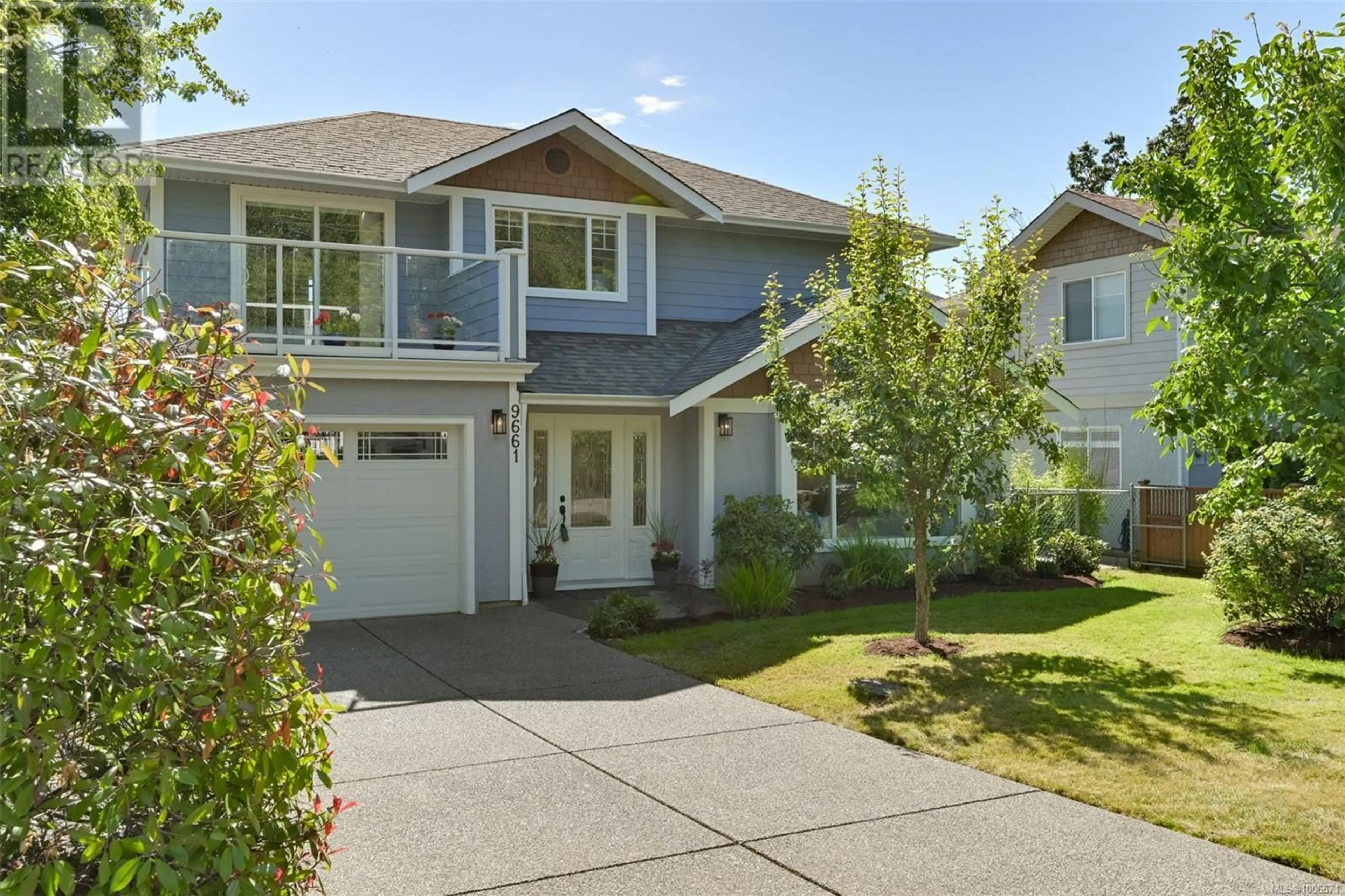 Home with vinyl exterior material, street for 9661 SEVENTH STREET, Sidney British Columbia V8L2V6