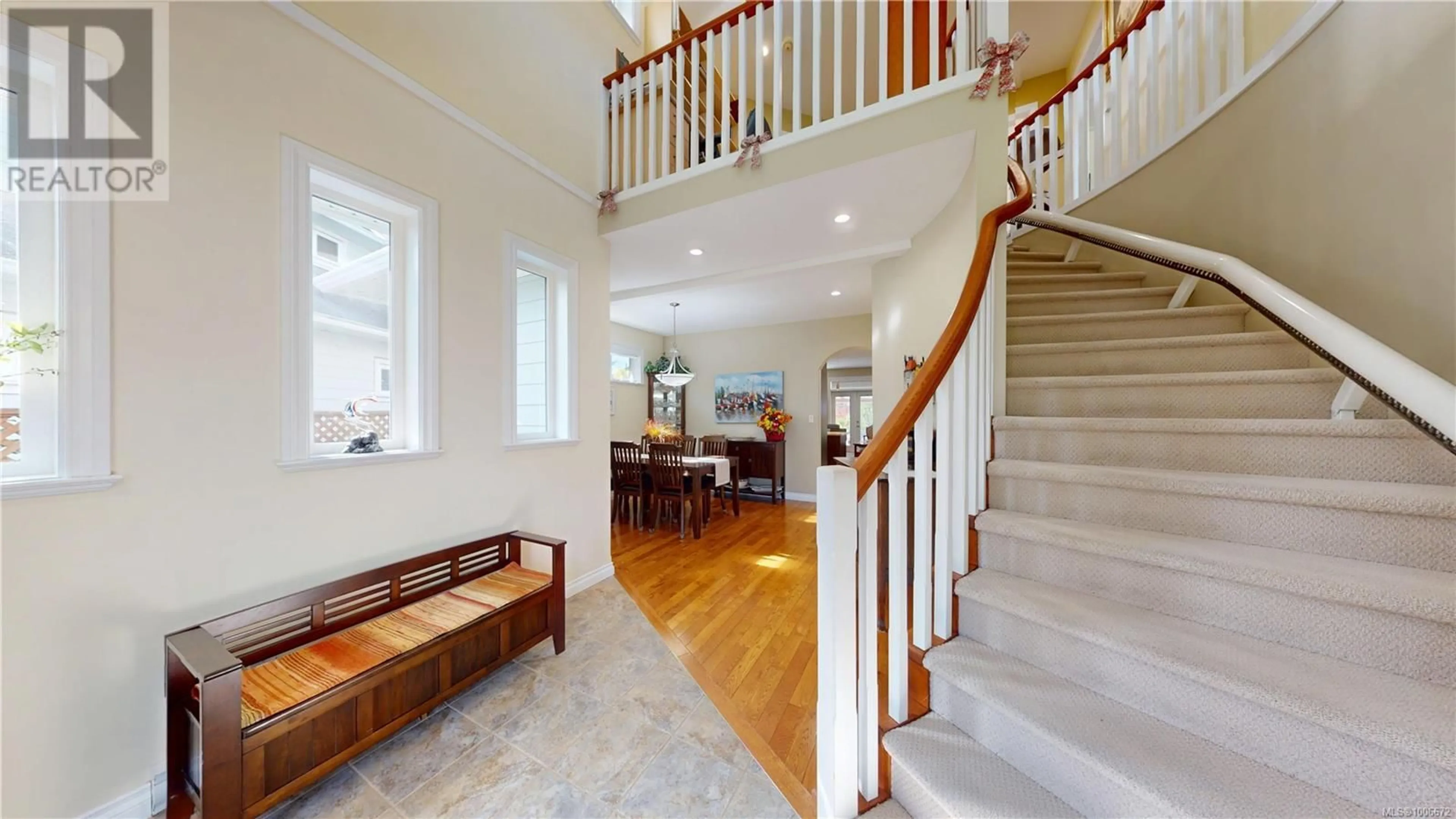 Indoor foyer for 9958A SWIFTSURE PLACE, Sidney British Columbia V8L4E4