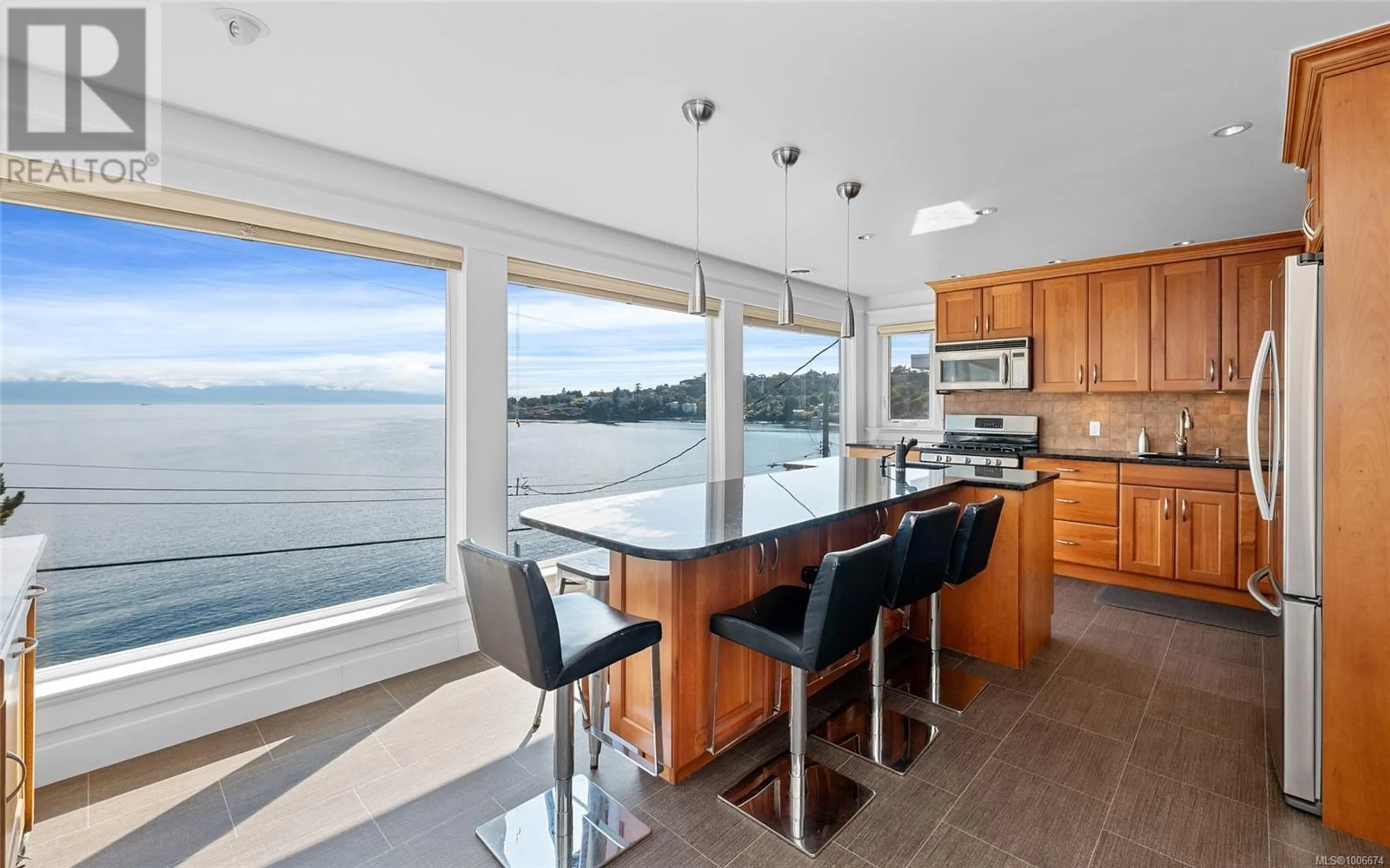 Open concept kitchen, ceramic/tile floor for 488 BEACH DRIVE, Oak Bay British Columbia V8S2M5
