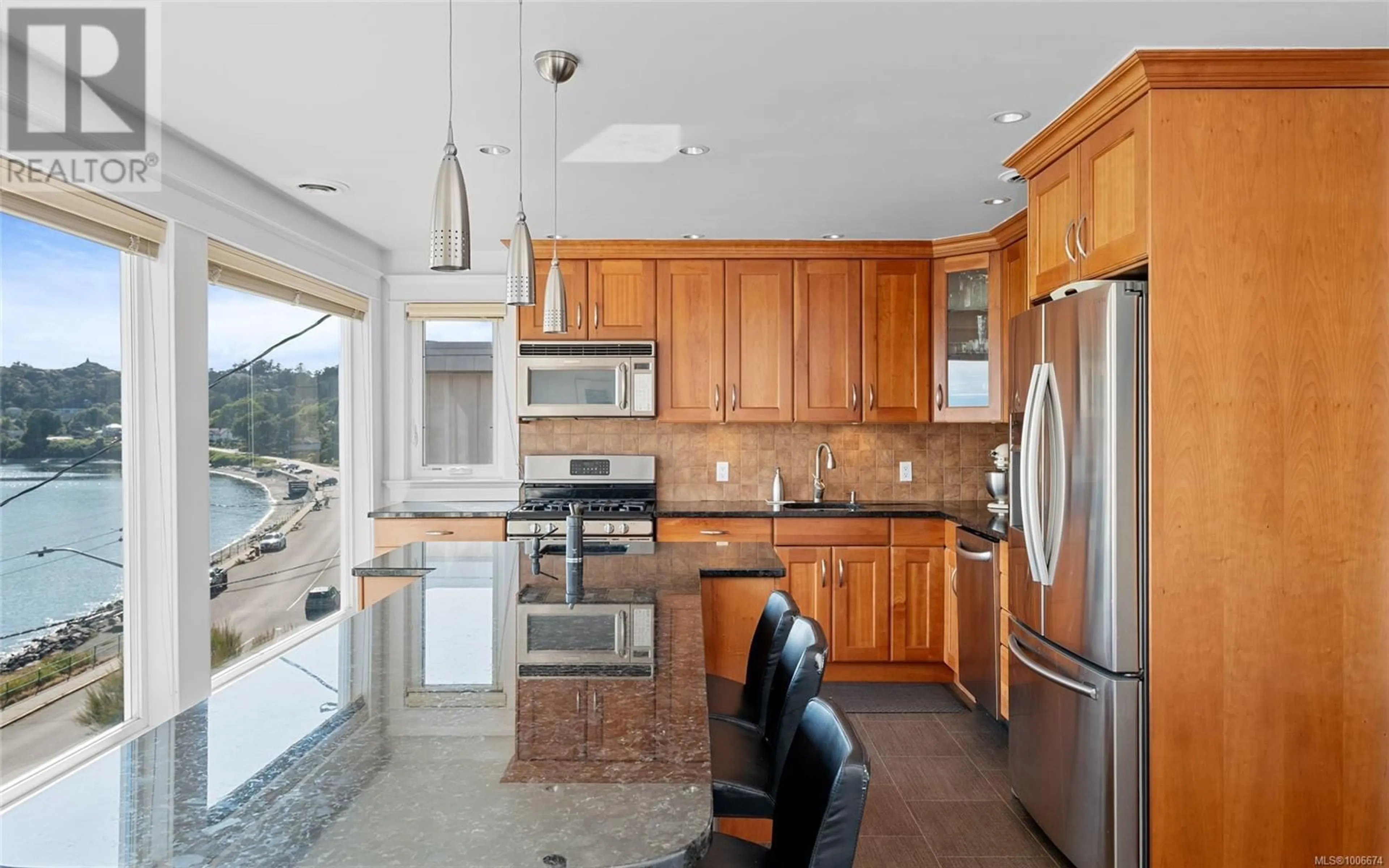Open concept kitchen, ceramic/tile floor for 488 BEACH DRIVE, Oak Bay British Columbia V8S2M5