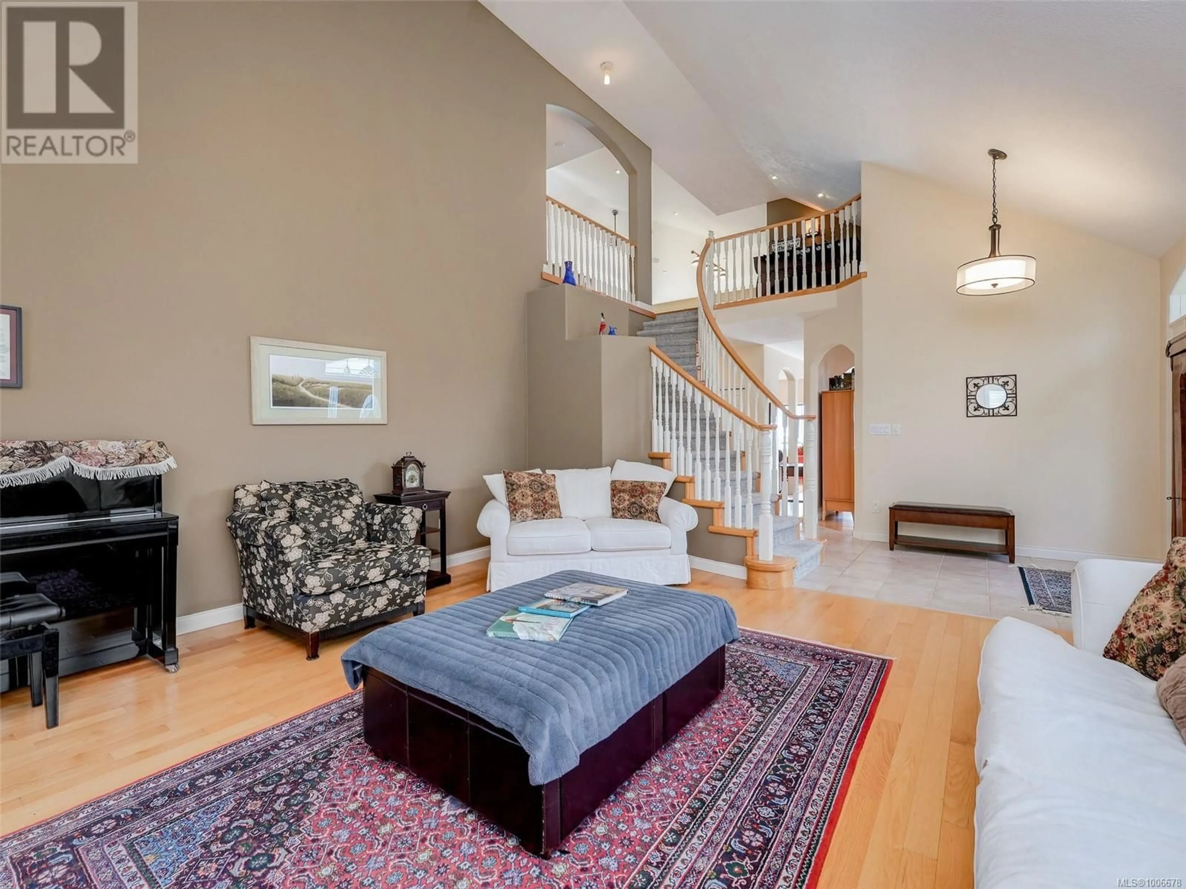 Living room with furniture, unknown for 1760 MAYNEVIEW TERRACE, North Saanich British Columbia V8L5A8