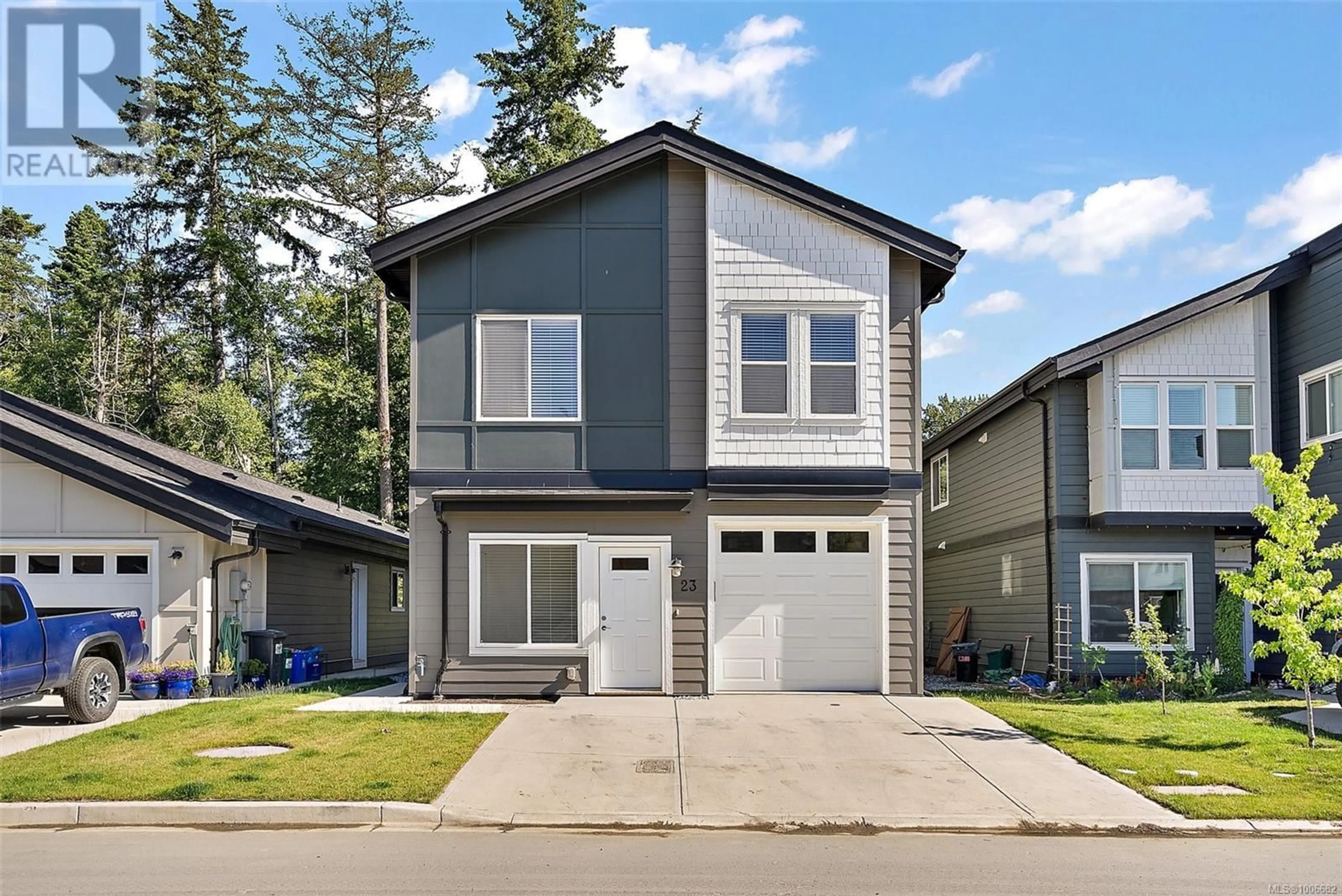 Home with vinyl exterior material, street for 23 SAANICH RIDGE DRIVE, Central Saanich British Columbia V8M0B8