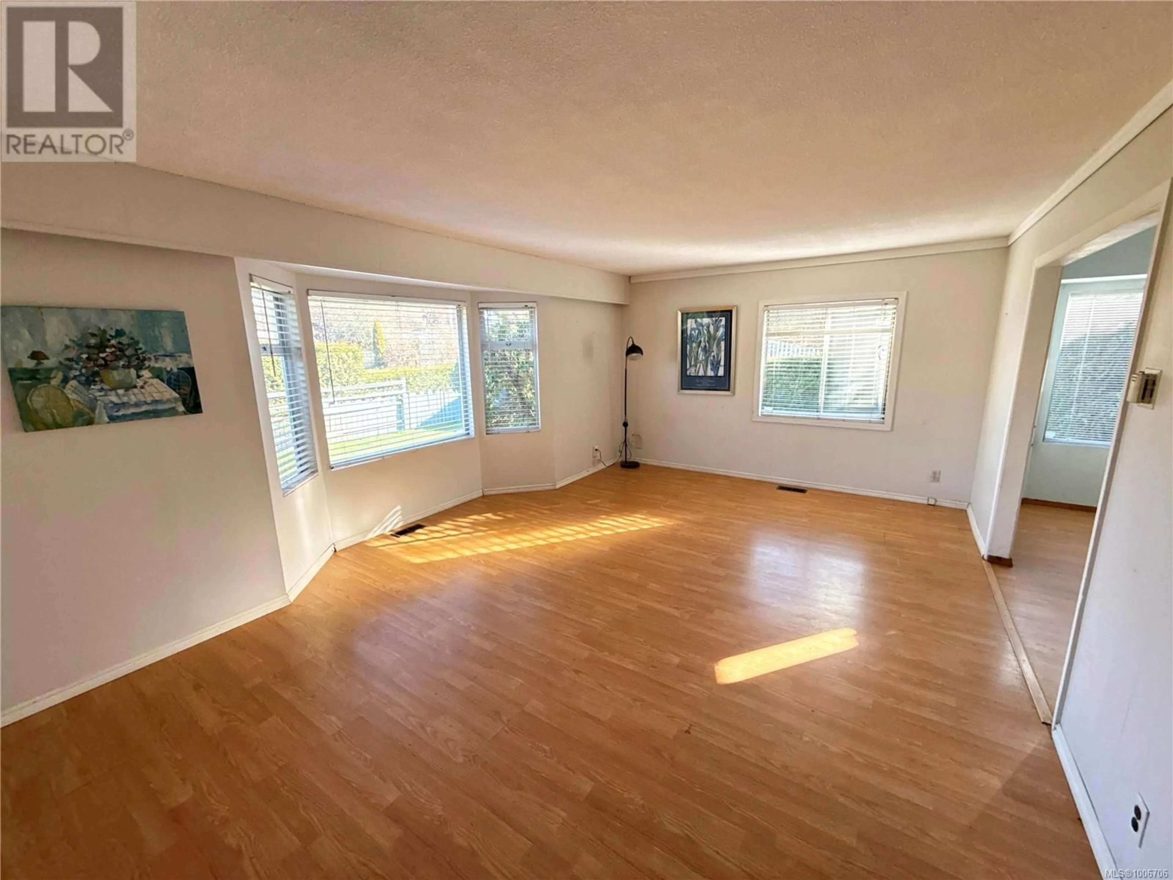 A pic of a room for 421 THIRD STREET, Nanaimo British Columbia V9R1W5