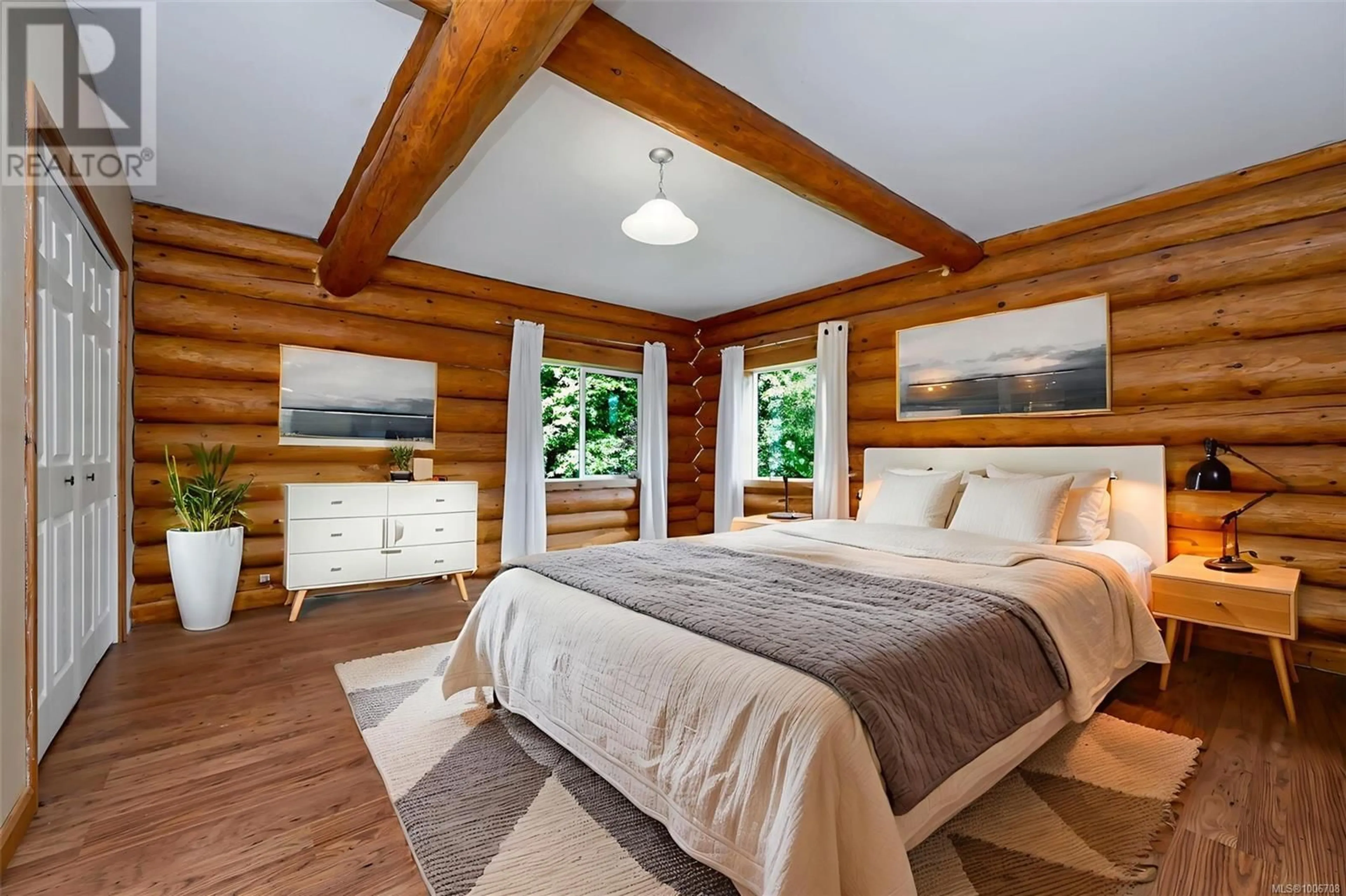 Bedroom with bed, wood/laminate floor for 50 - 8631 SOUTH SHORE ROAD, Lake Cowichan British Columbia V0R2G0