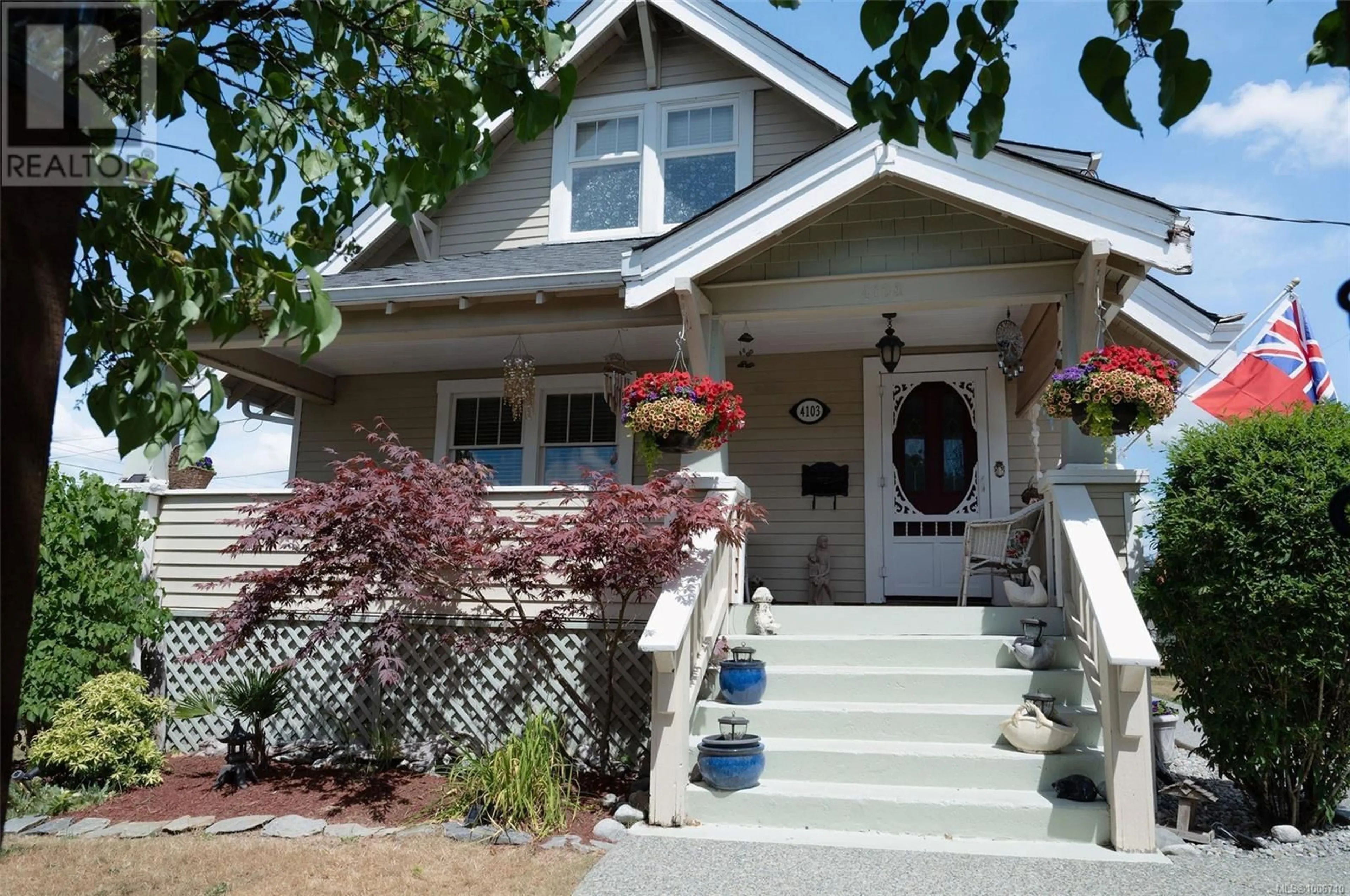 Home with vinyl exterior material, street for 4103 BURDE STREET, Port Alberni British Columbia V9Y3L5