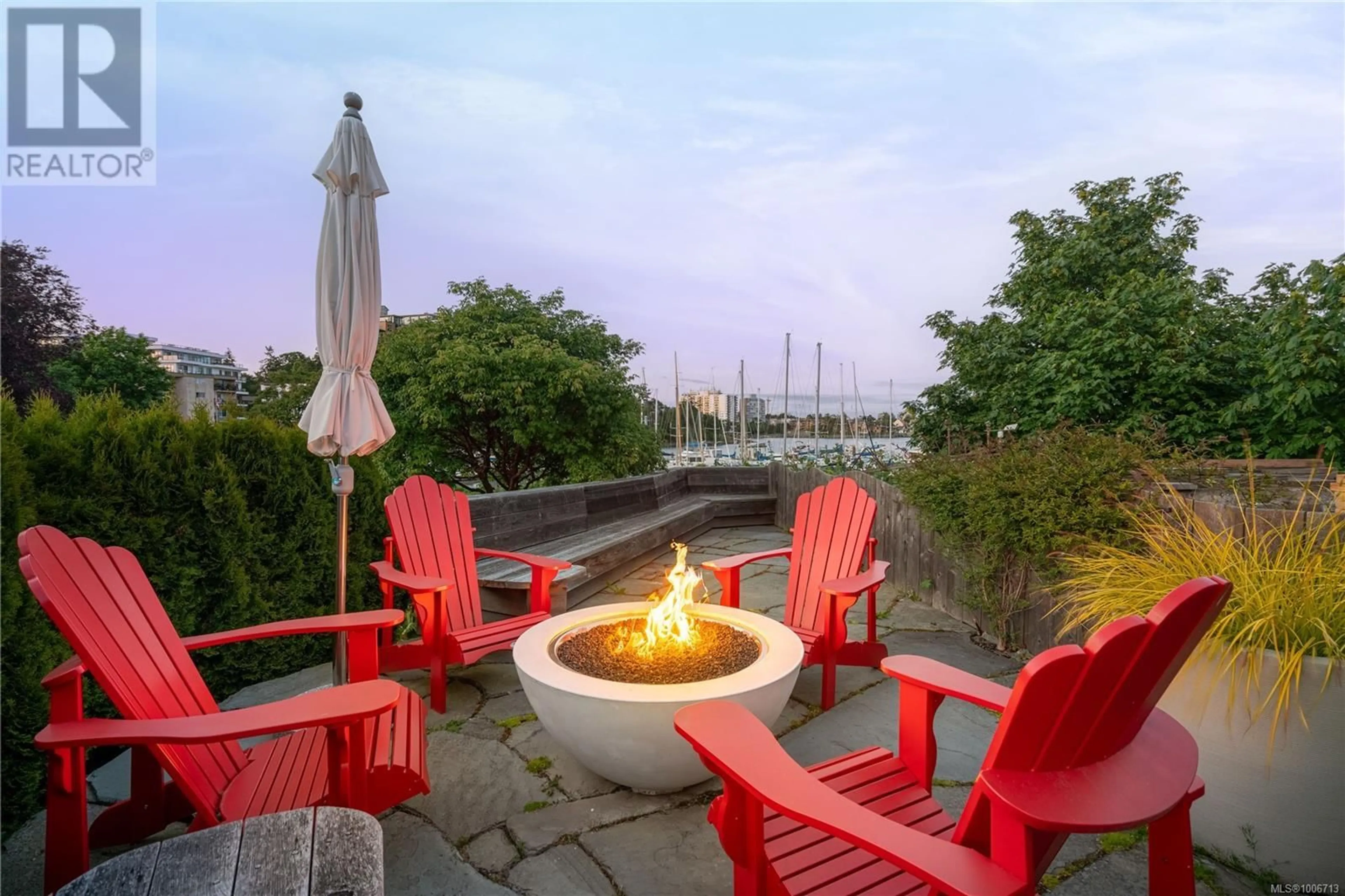 Patio, water/lake/river/ocean view for 485 HEAD STREET, Esquimalt British Columbia V9A5S1