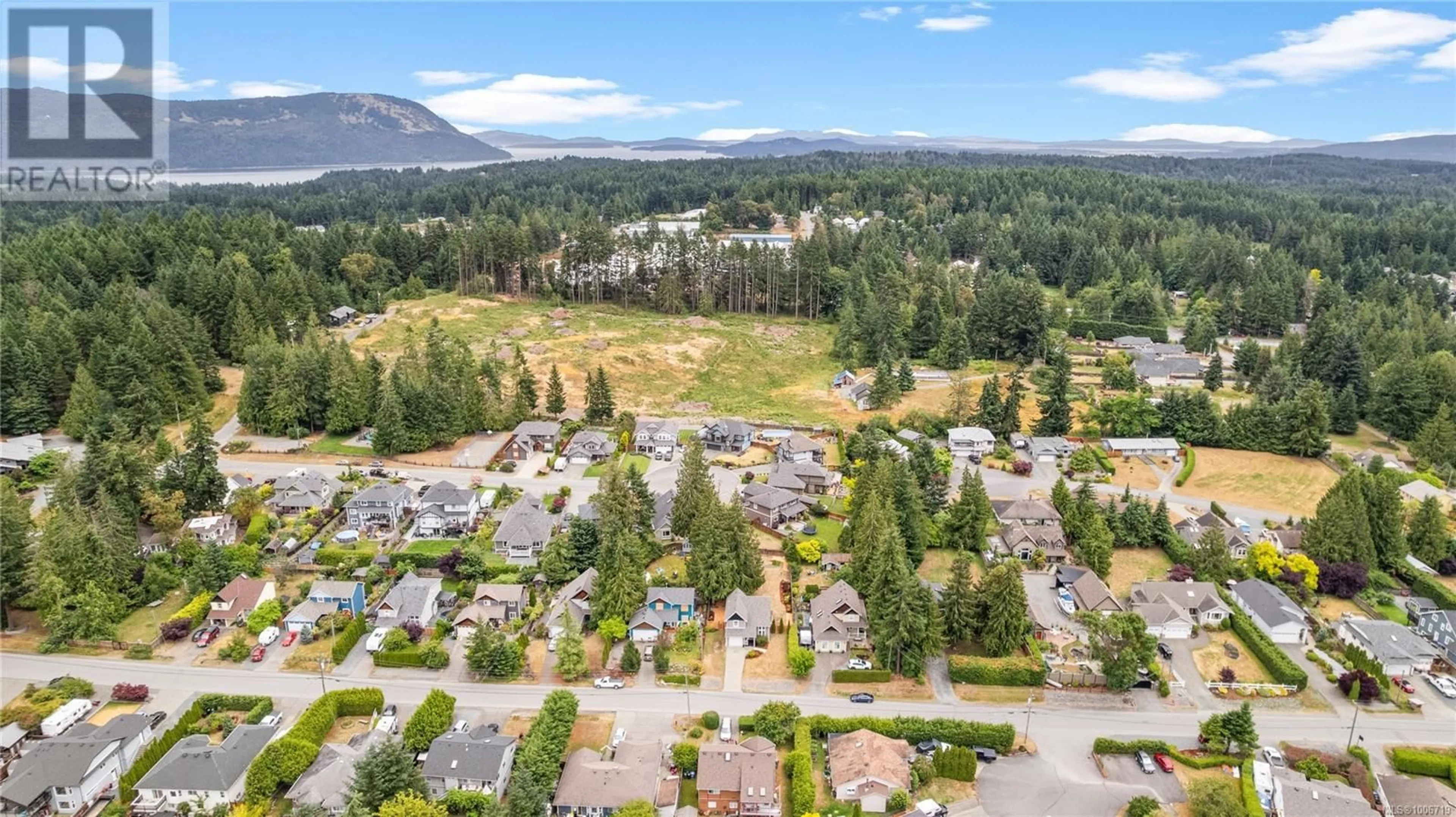 A pic from outside/outdoor area/front of a property/back of a property/a pic from drone, mountain view for 3635 HOLLAND AVENUE, Cobble Hill British Columbia V0R1L0