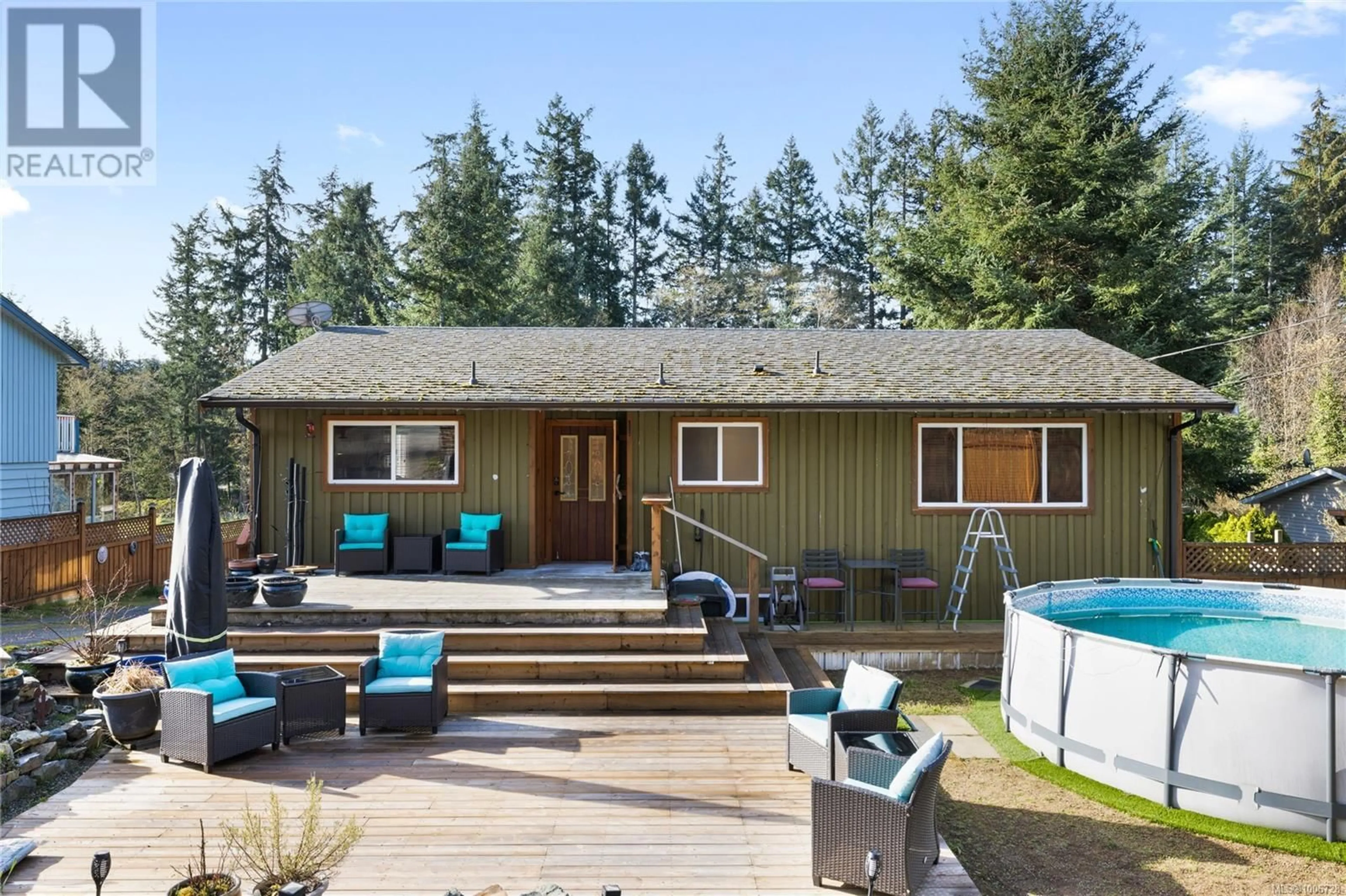 Home with vinyl exterior material, unknown for 2450 NANOOSE ROAD, Nanoose Bay British Columbia V9P9E6