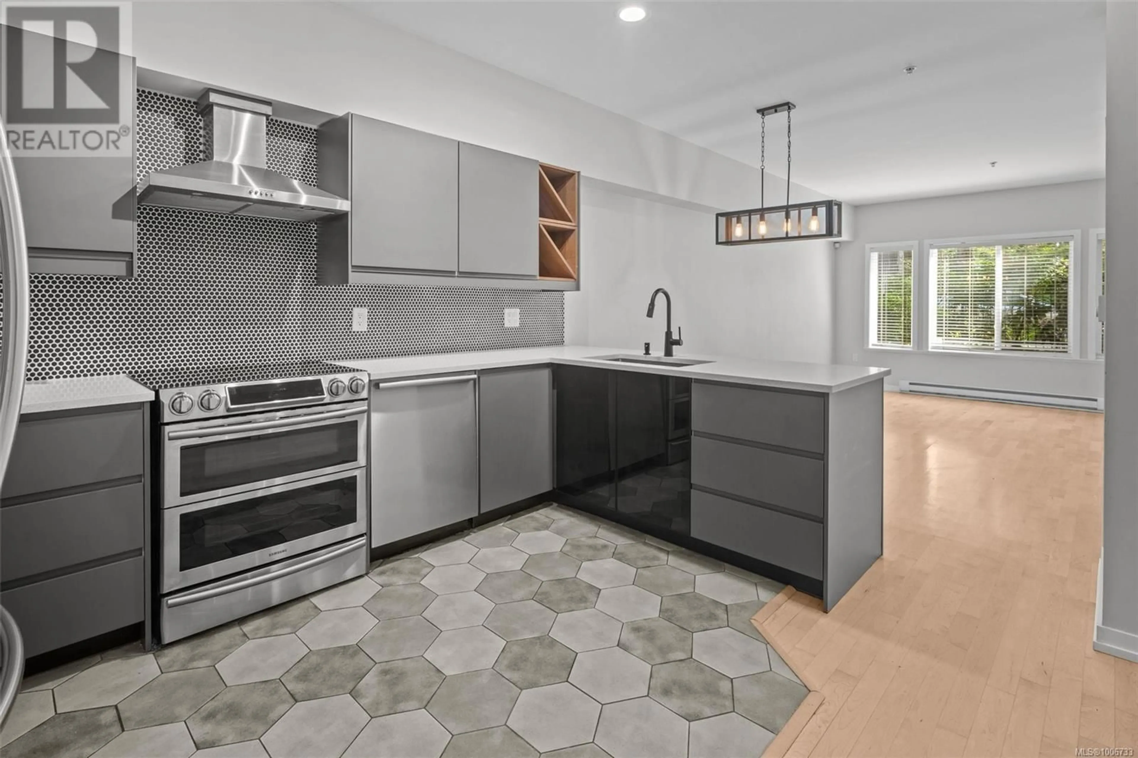 Open concept kitchen, ceramic/tile floor for 107 - 360 GOLDSTREAM AVENUE, Colwood British Columbia V9B2W3