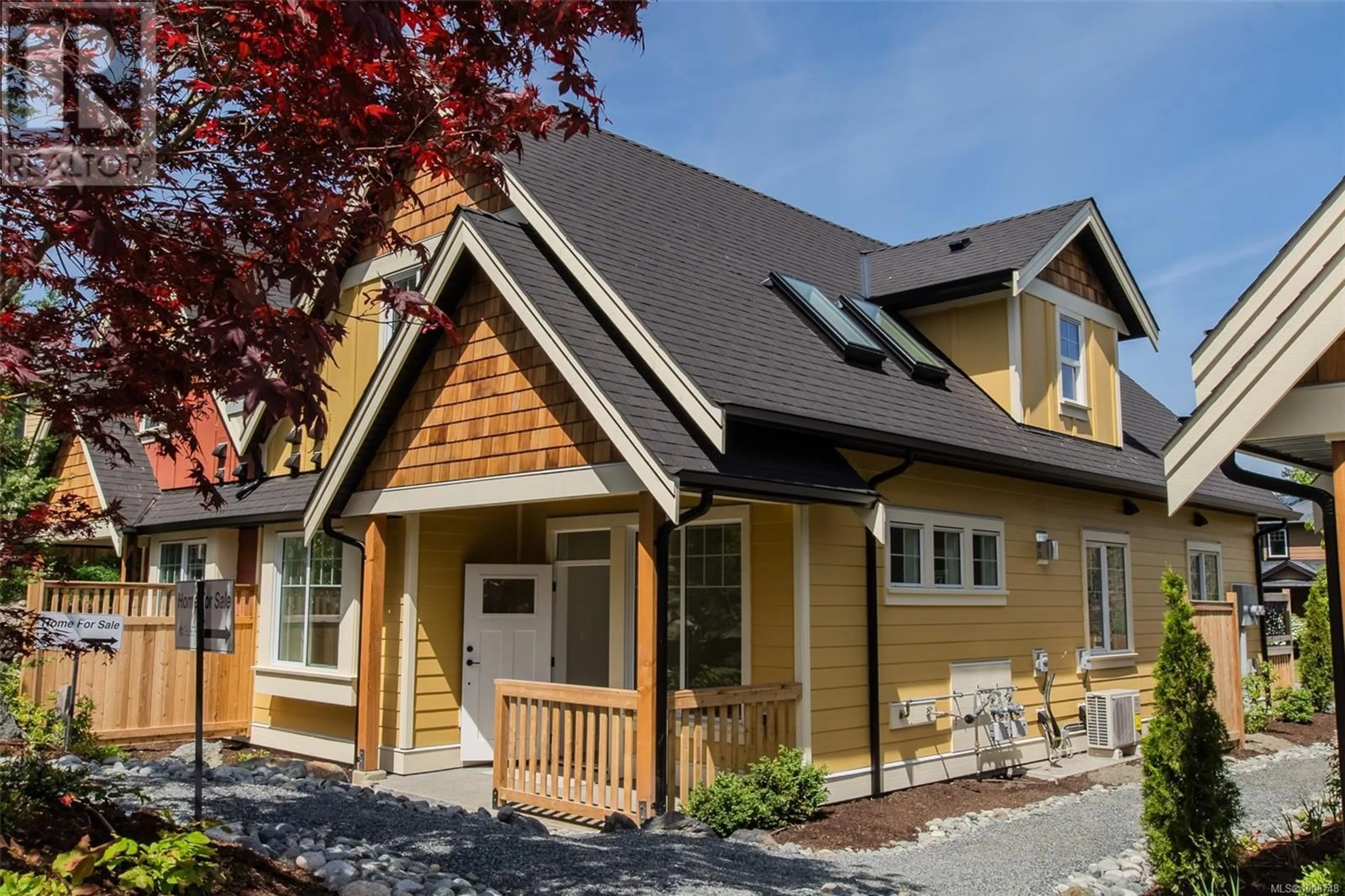Home with vinyl exterior material, street for 101 - 3003 KEYSTONE DRIVE, Duncan British Columbia V9L0E1