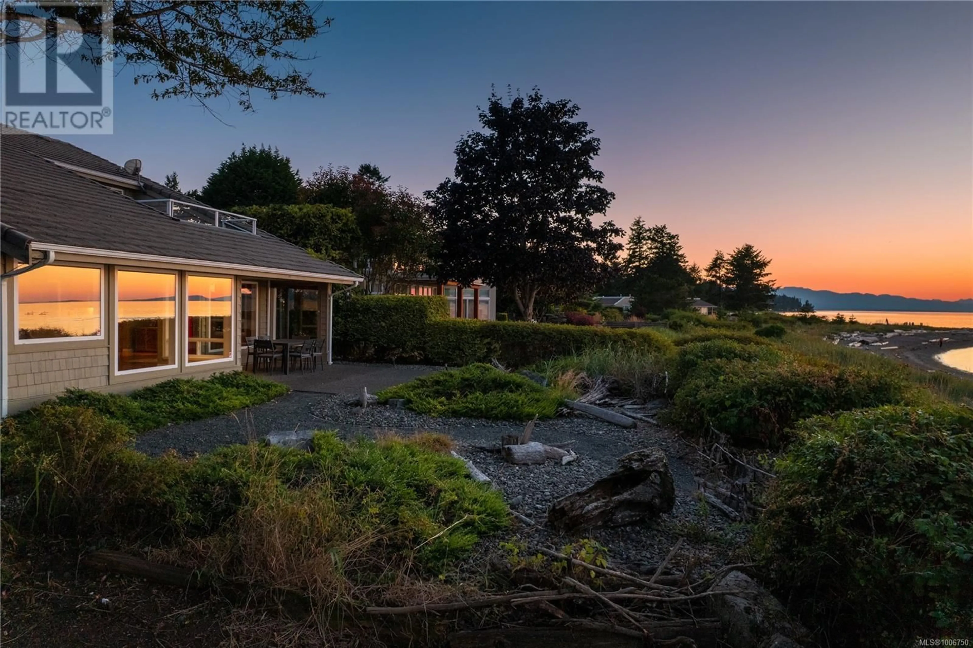 Patio, water/lake/river/ocean view for 1505 ADMIRAL TRYON BOULEVARD, French Creek British Columbia V9P1Y3