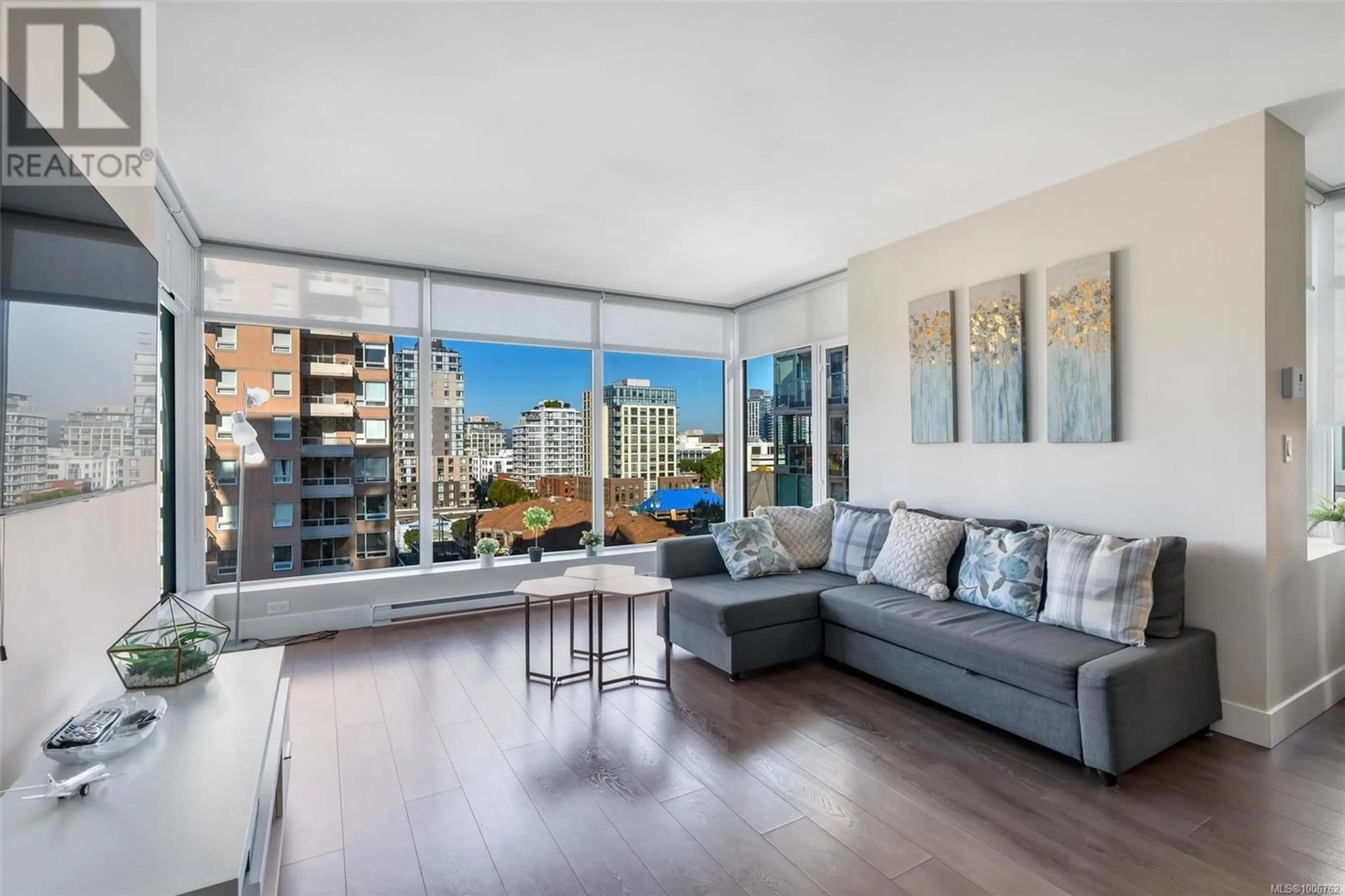 Living room with furniture, unknown for 905 - 960 YATES STREET, Victoria British Columbia V8V3M3