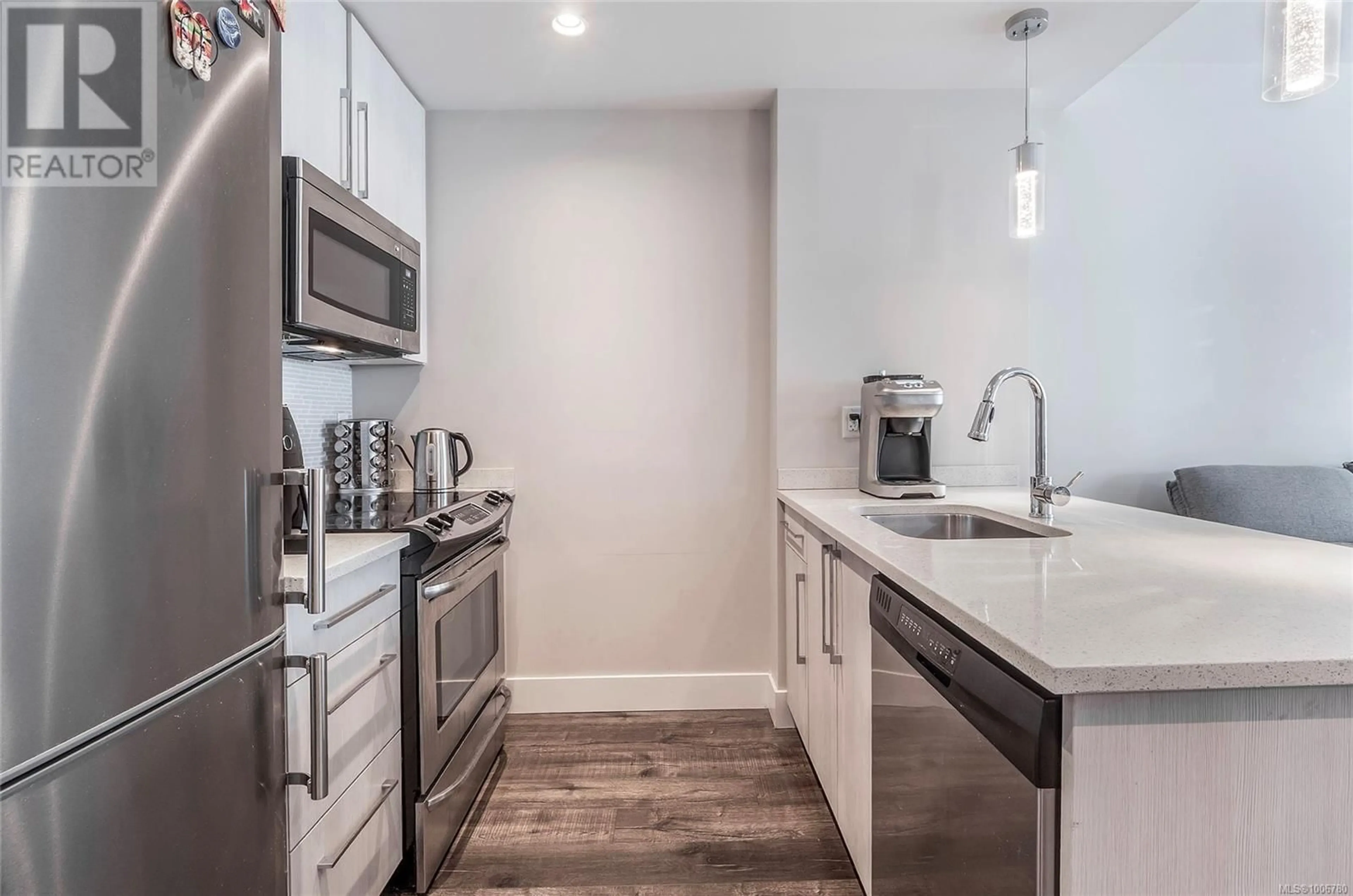 Unknown for 408 - 1090 JOHNSON STREET, Victoria British Columbia V8V3P6