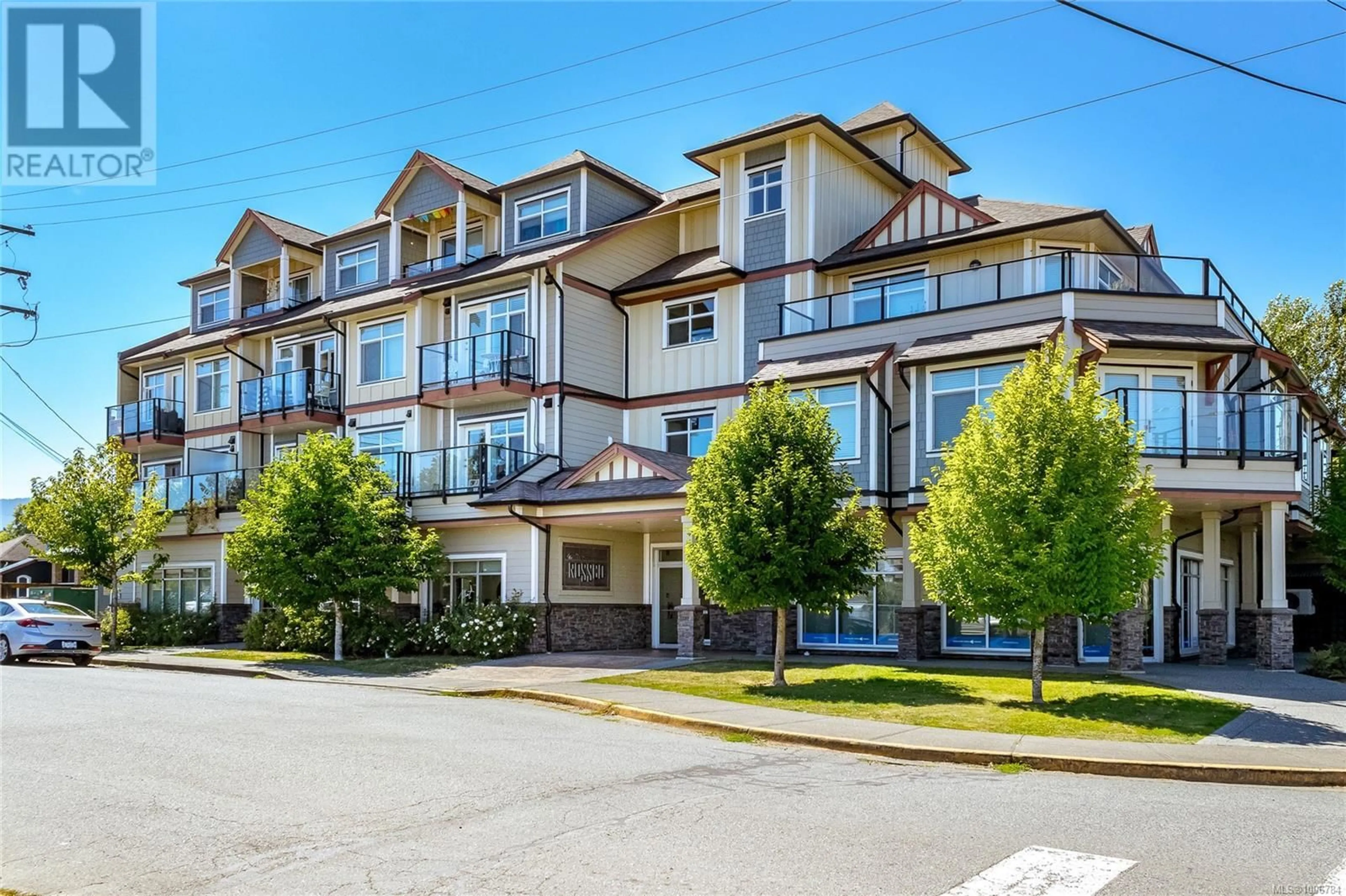 Patio, street for 402 - 5822 GARDEN STREET, Duncan British Columbia V9L3V9