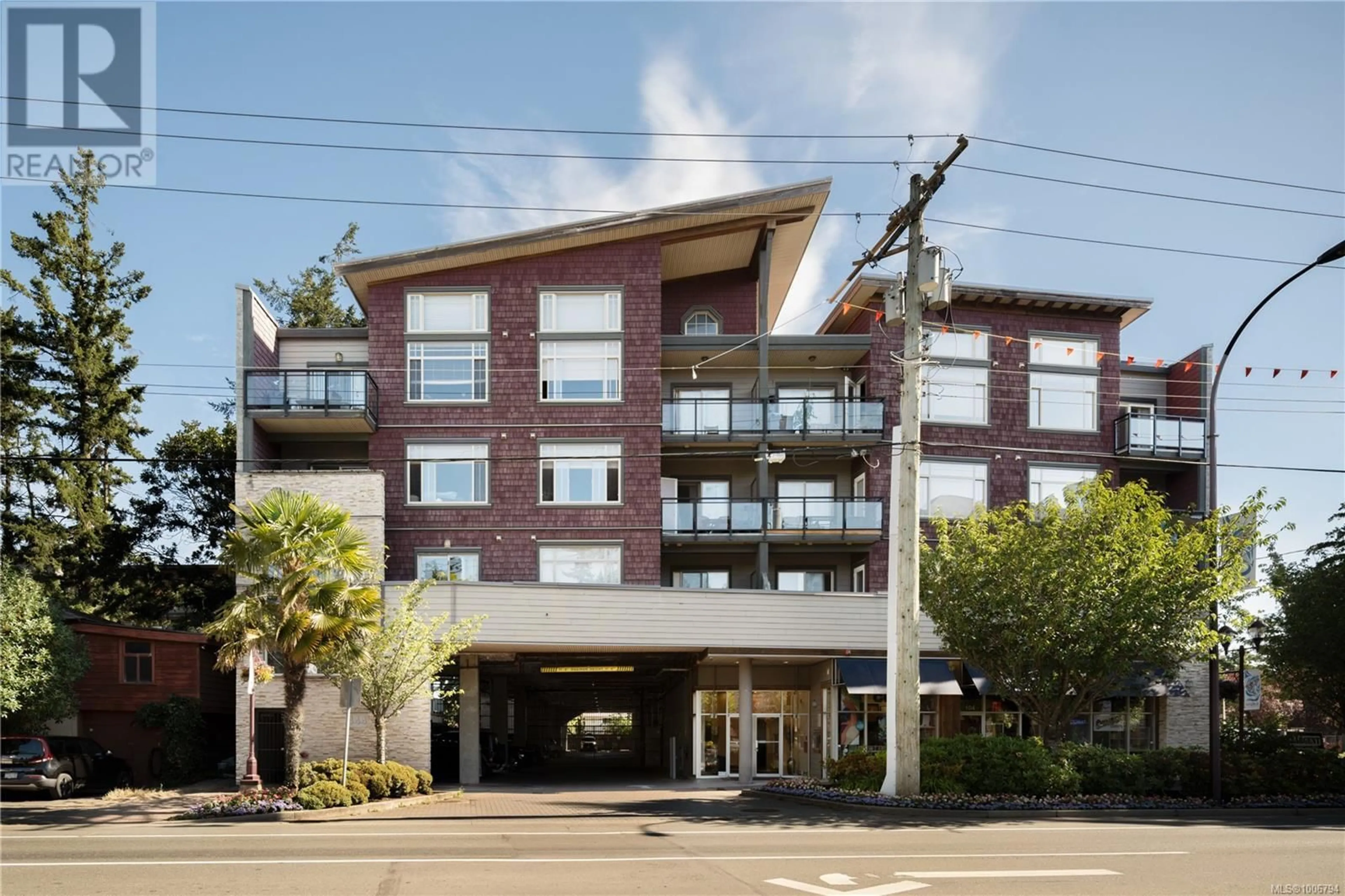 Patio, building for 406 - 844 GOLDSTREAM AVENUE, Langford British Columbia V9B2X8