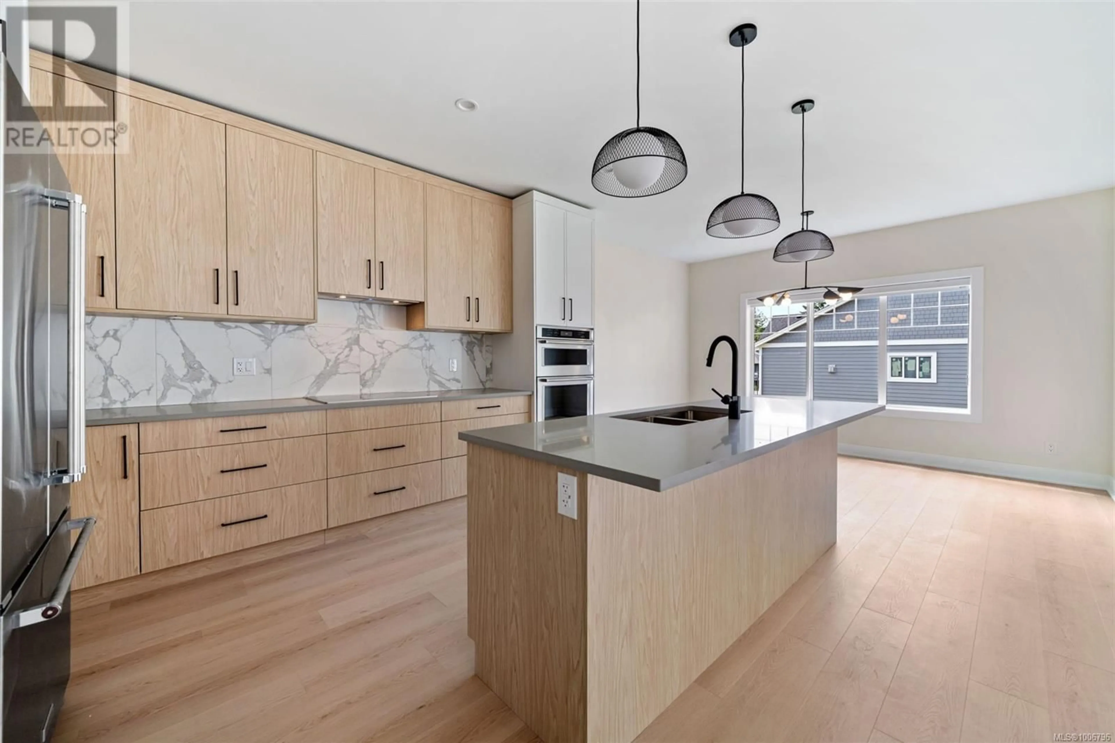 Contemporary kitchen, unknown for 421 ROCK DOVE PLACE, Colwood British Columbia V9C0R5