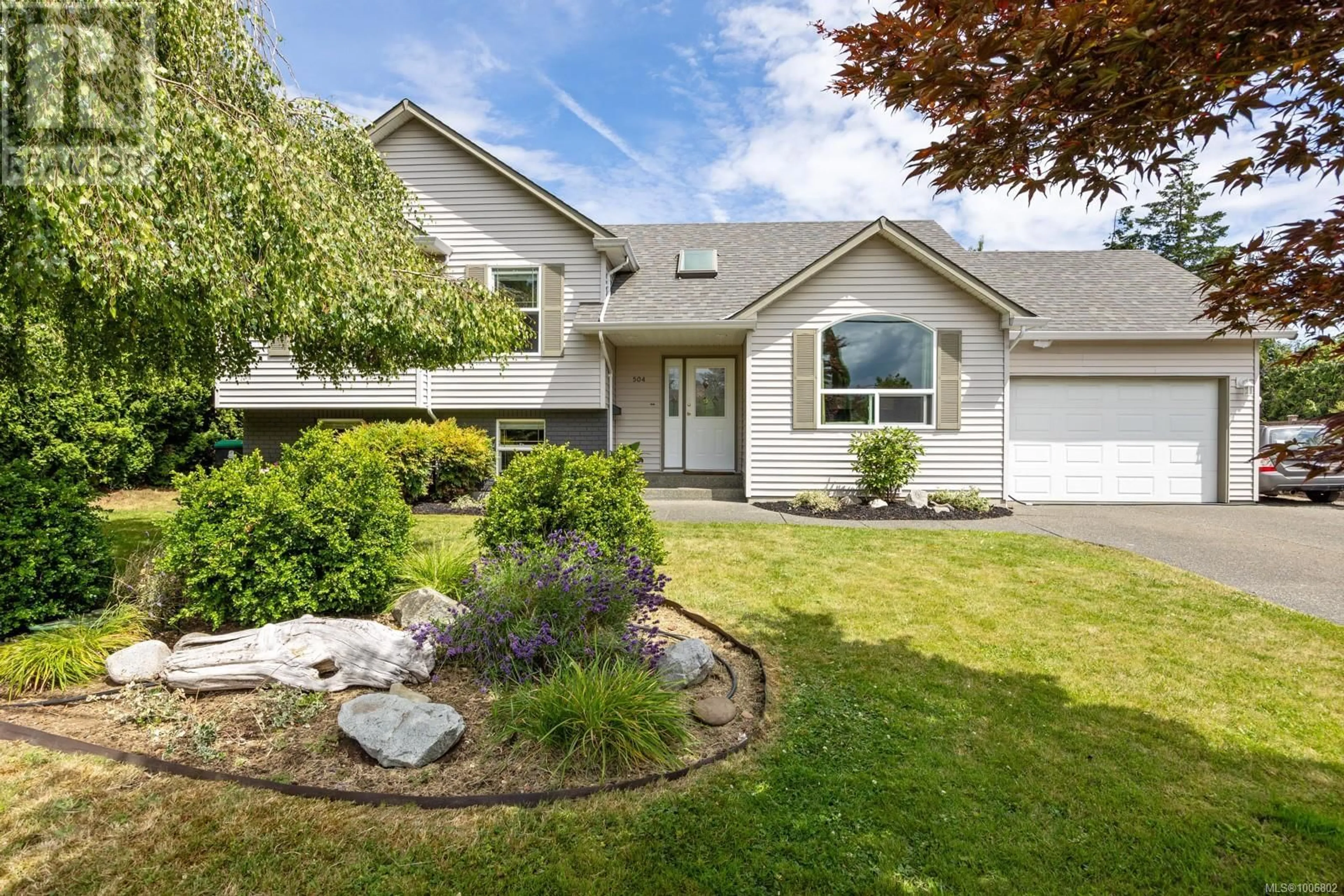 Home with vinyl exterior material, street for 504 HAIDA STREET, Comox British Columbia V9M3S2
