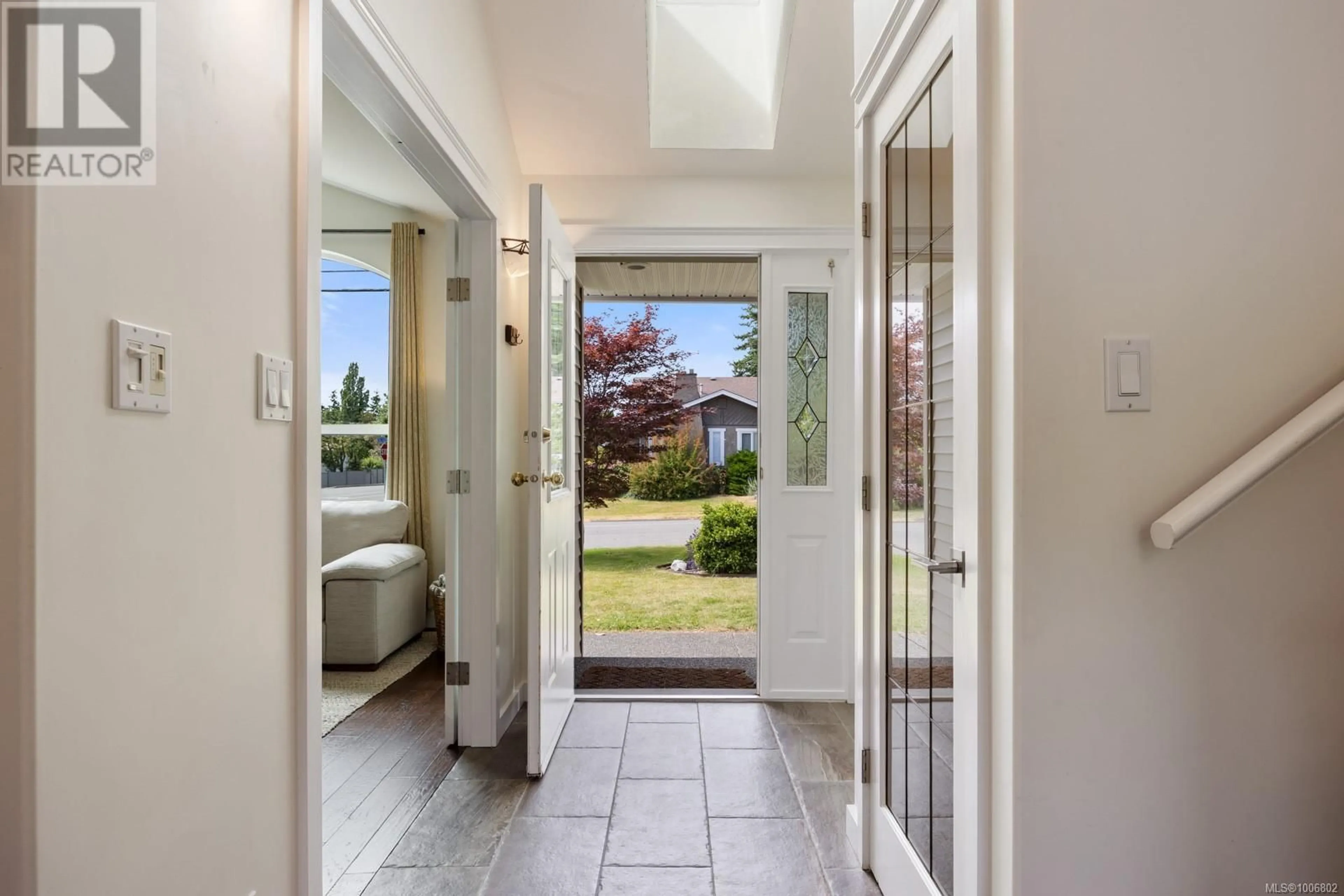 Indoor entryway for 504 HAIDA STREET, Comox British Columbia V9M3S2